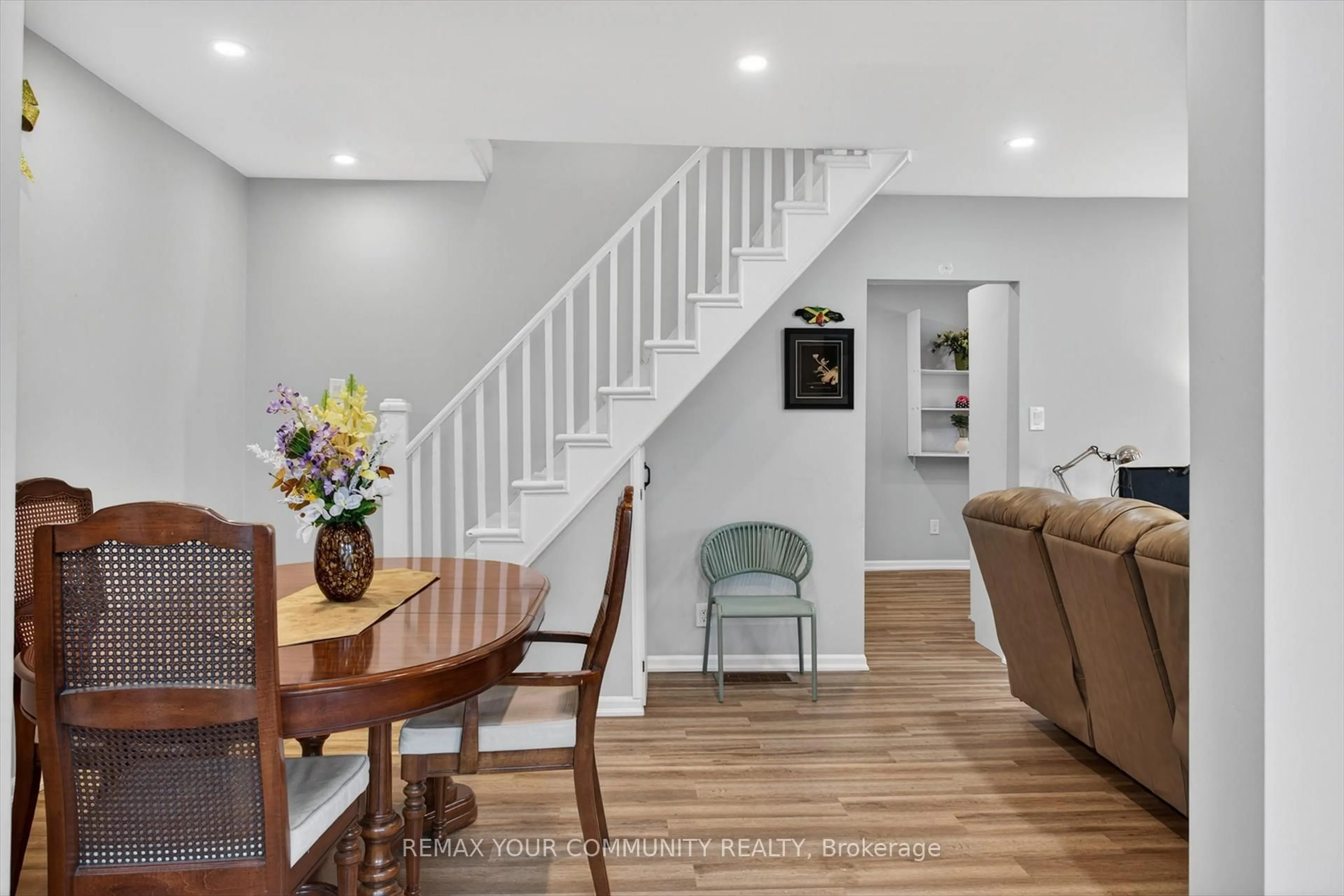 Unknown for 426 Wolsely St, Peterborough Ontario K9H 5A5