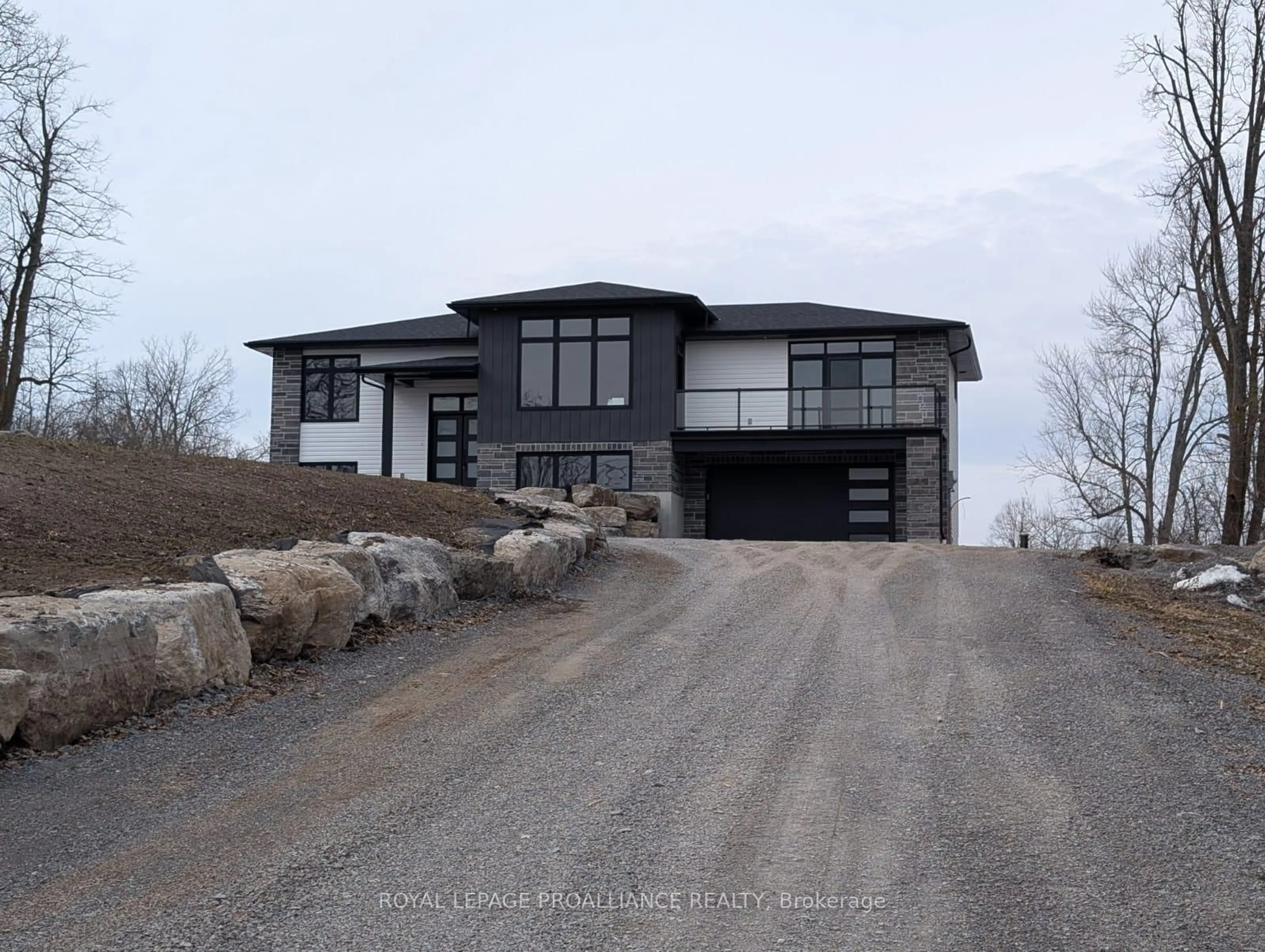 Home with vinyl exterior material, mountain view for 2778 Springbrook Rd, Stirling-Rawdon Ontario K0K 3C0