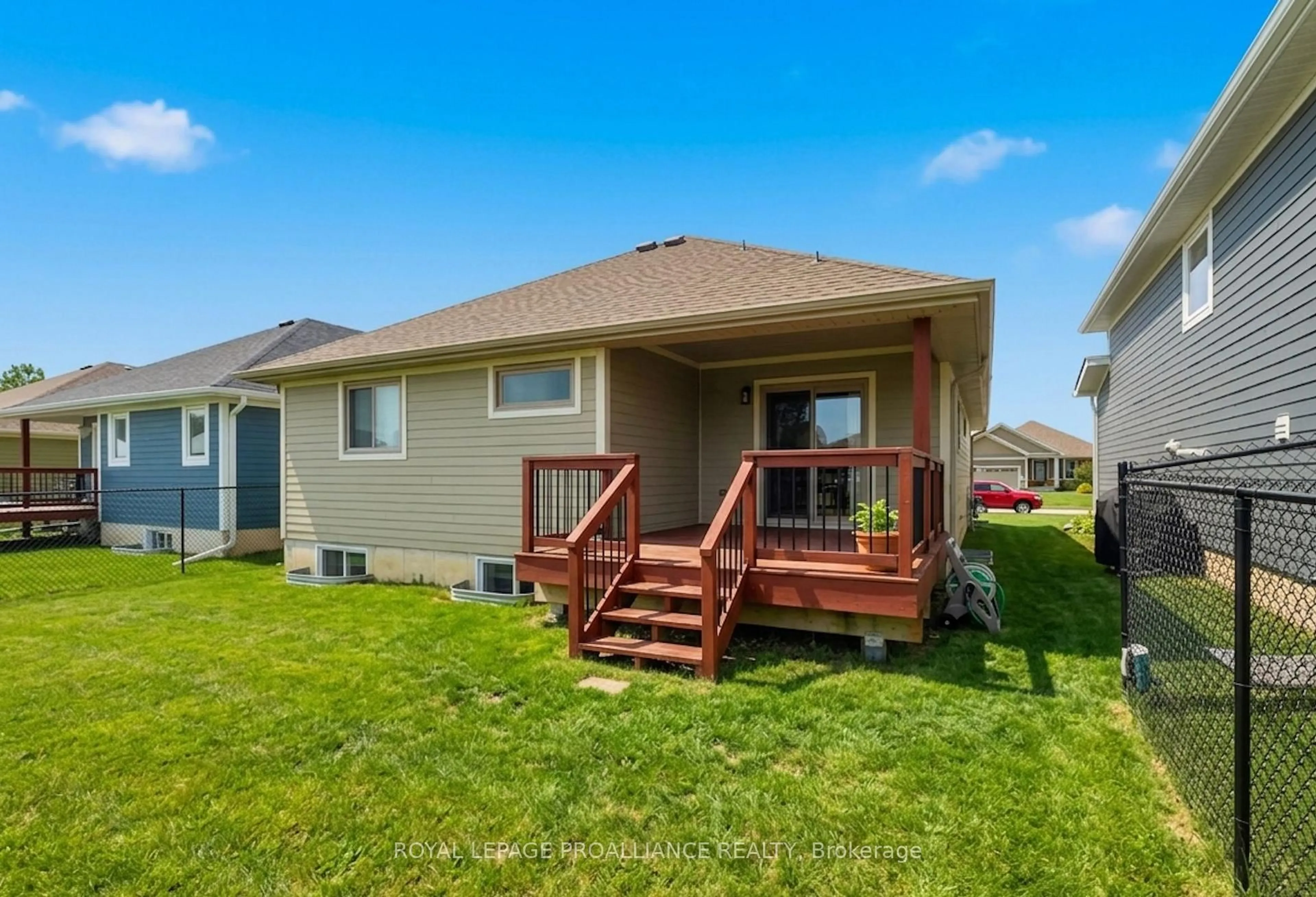 Home with vinyl exterior material, water/lake/river/ocean view for 8 Tessa Blvd, Belleville Ontario K8N 4Z5