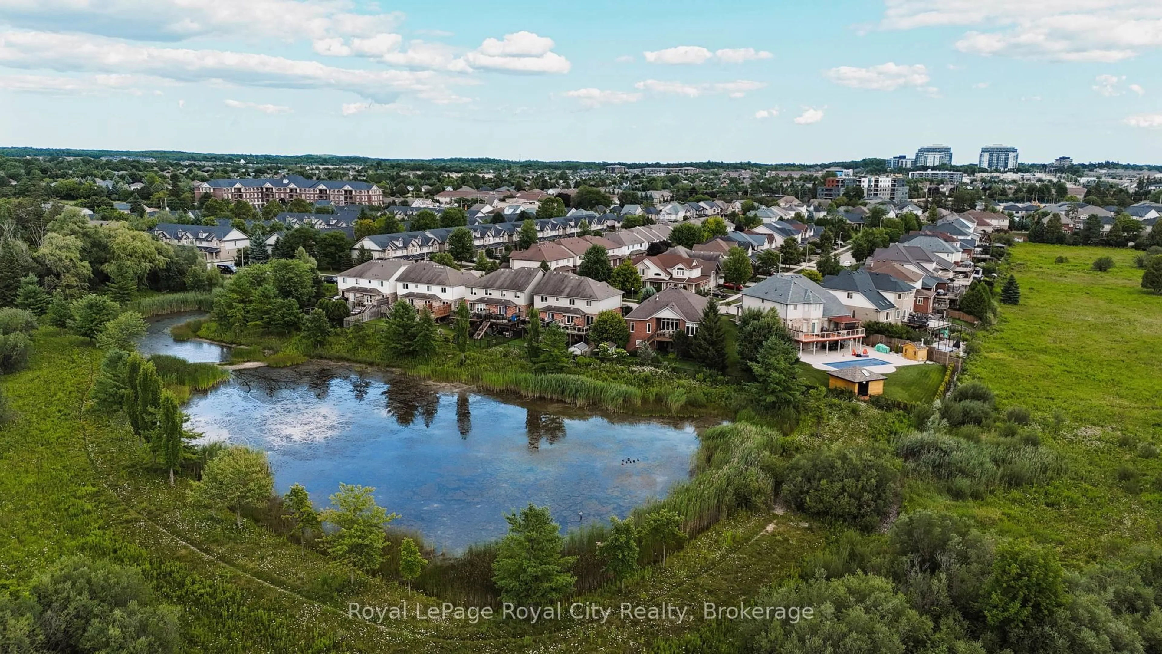 A pic from outside/outdoor area/front of a property/back of a property/a pic from drone, water/lake/river/ocean view for 71 Vaughan St, Guelph Ontario N1G 0B3