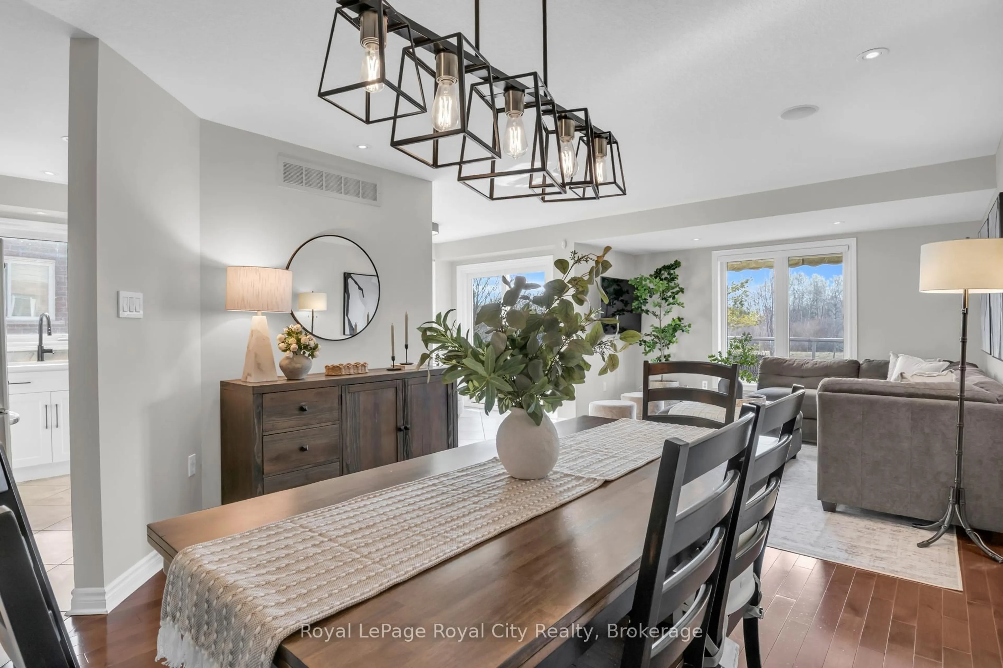 Unknown for 71 Vaughan St, Guelph Ontario N1G 0B3