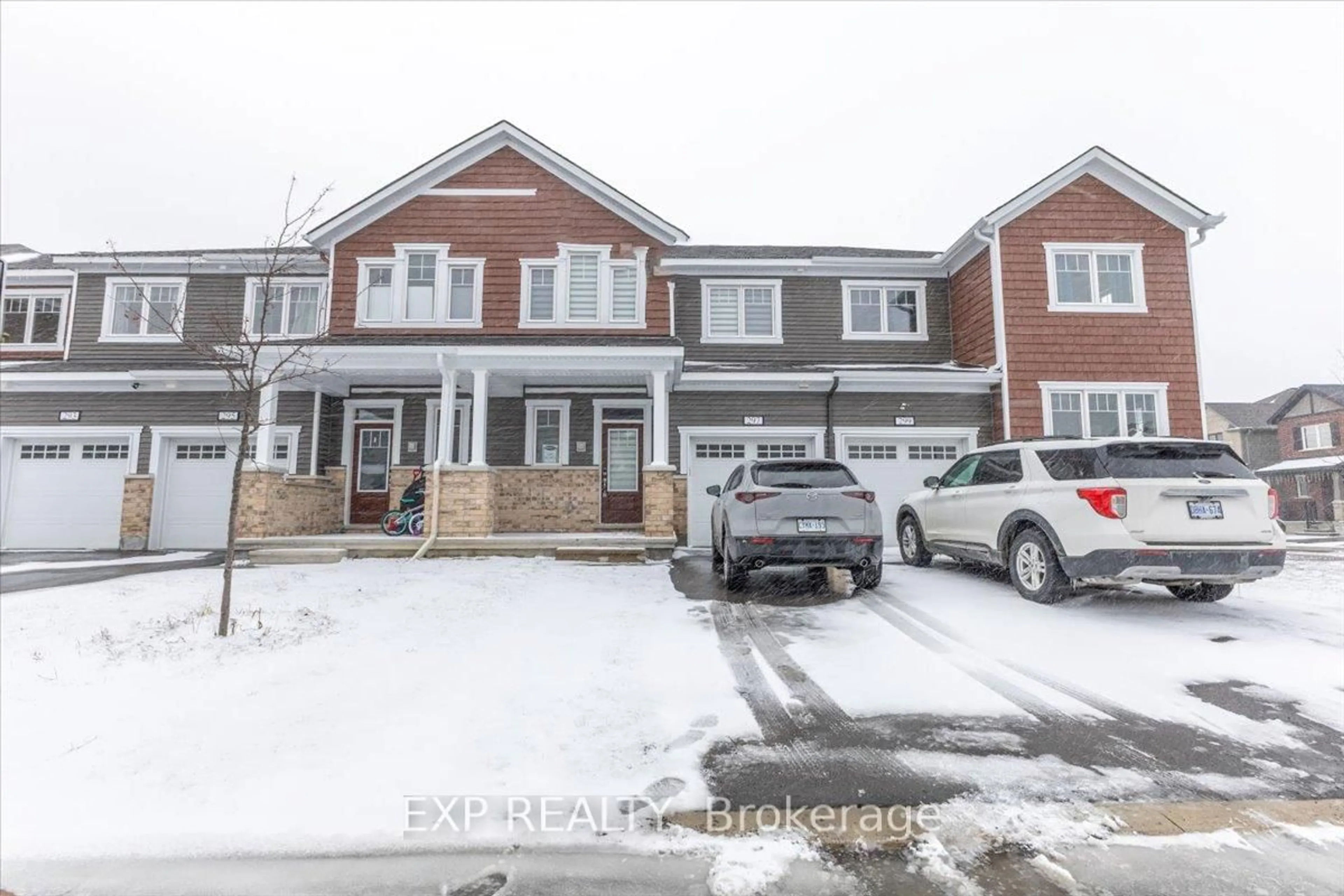 Home with brick exterior material, street for 297 Billrian Cres, Stittsville Ontario K2S 3A6