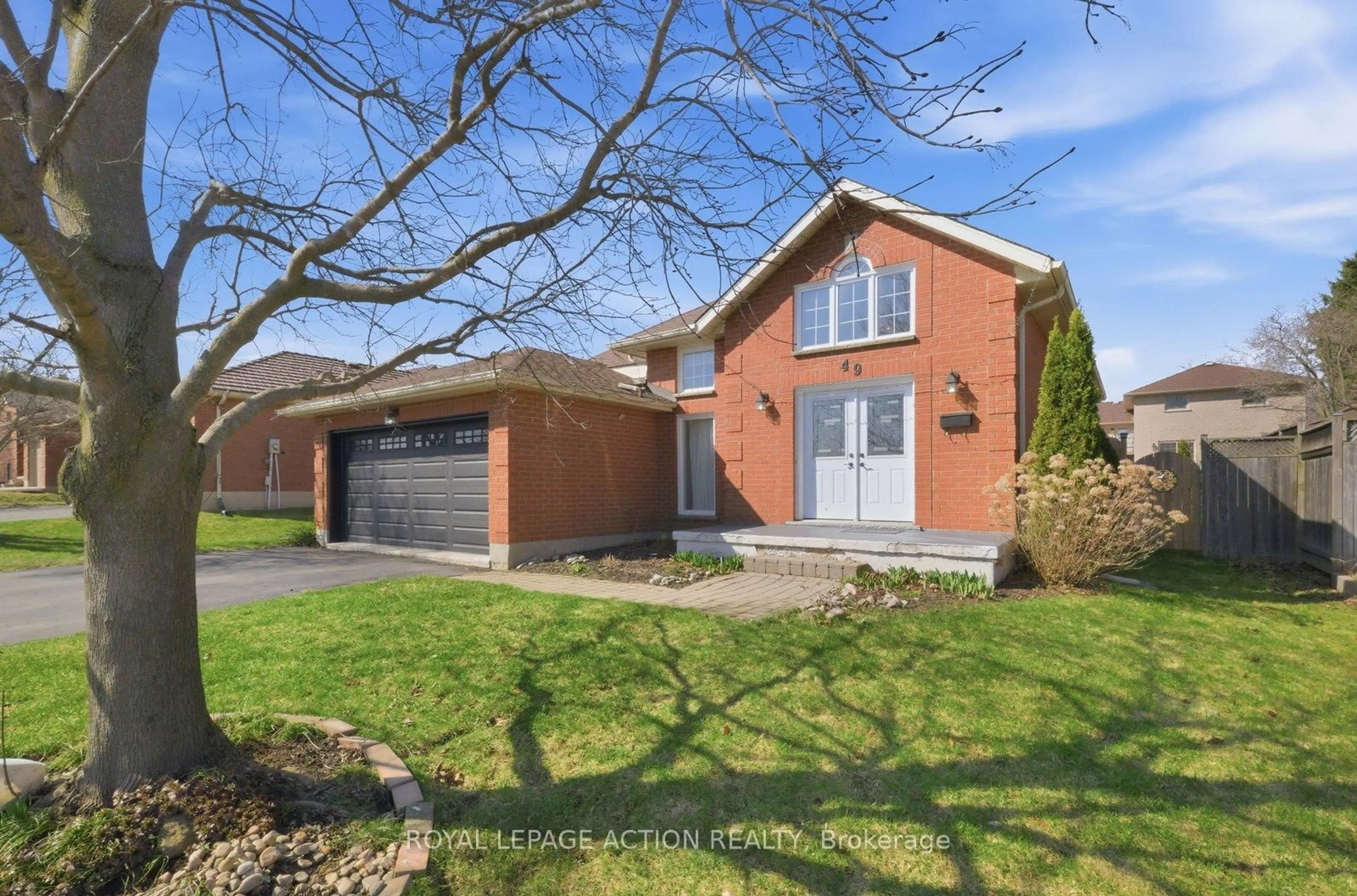 Home with brick exterior material, street for 49 King William St, Brant Ontario N0E 1N0