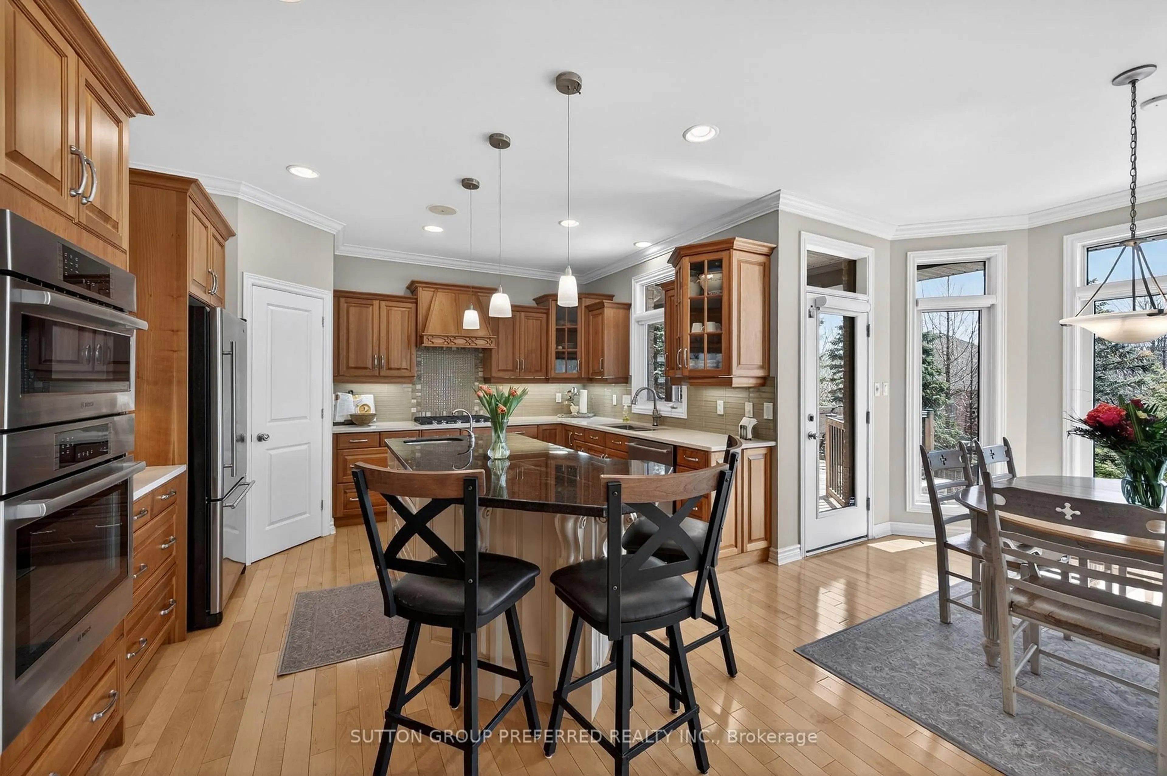 Open concept kitchen, unknown for 561 Plane Tree Dr, London North Ontario N6G 5L6