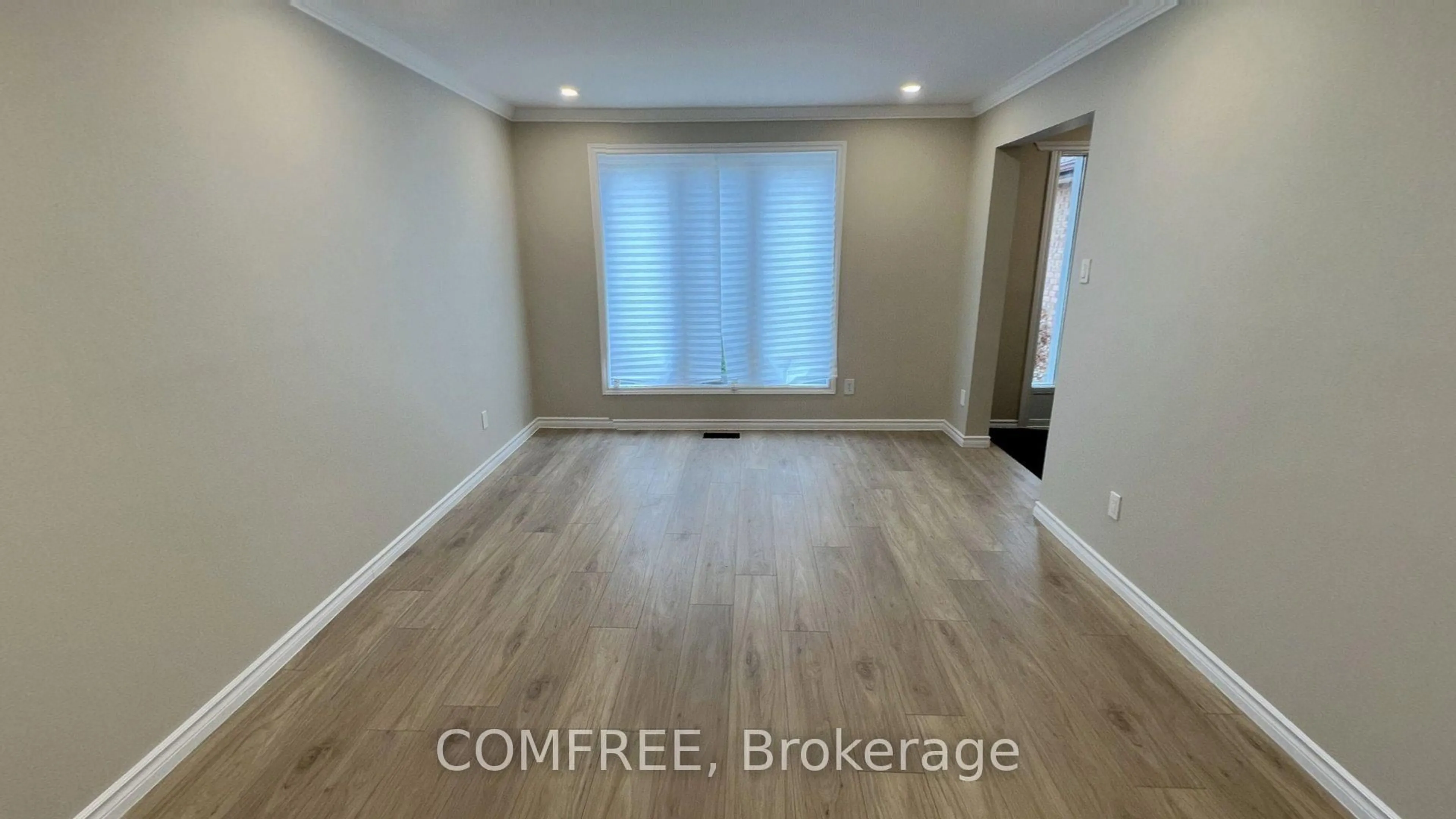 A pic of a room for 1320 Notting Hill Ave, Ottawa Ontario K1V 6T4