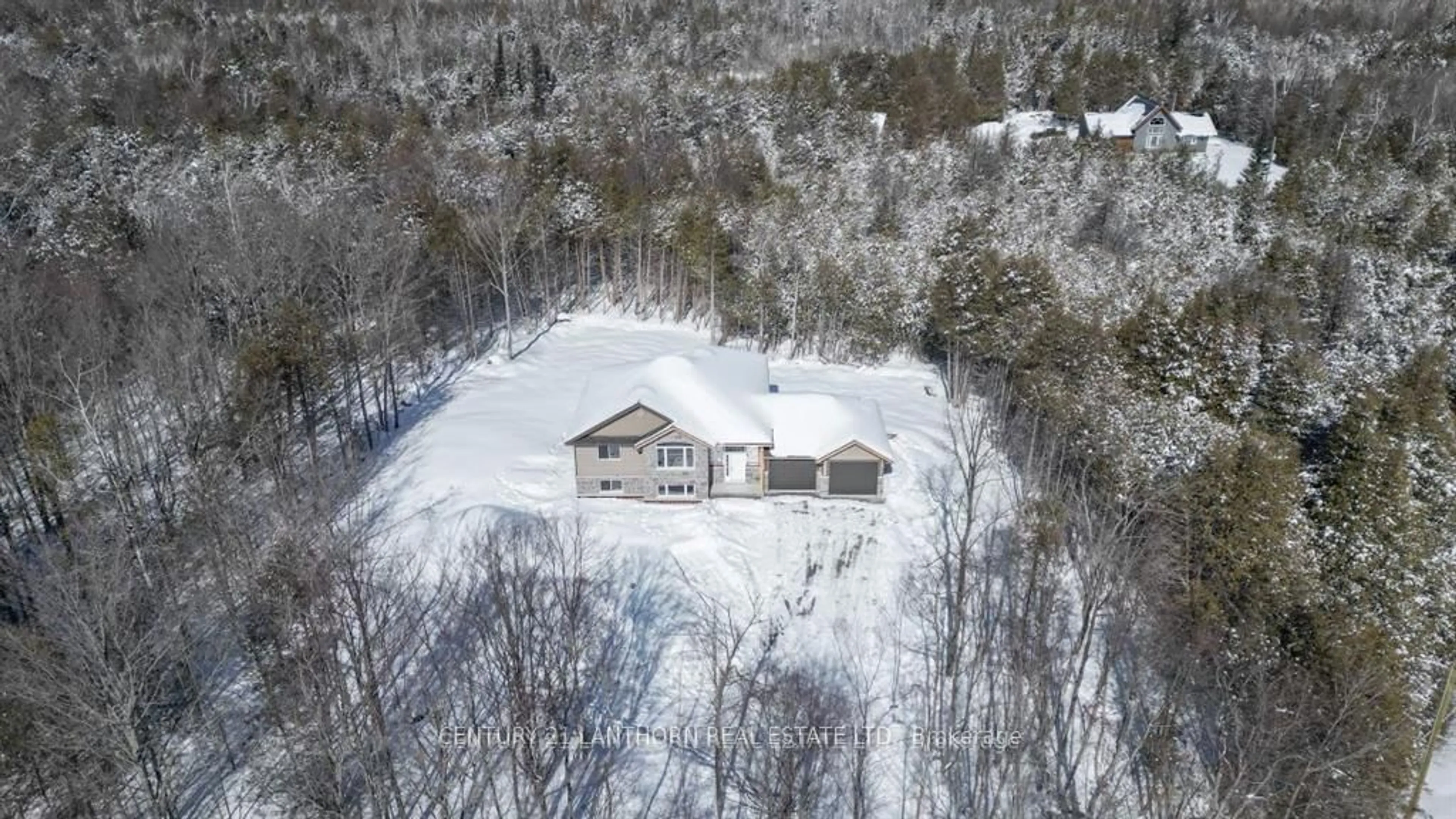 A pic from outside/outdoor area/front of a property/back of a property/a pic from drone, unknown for 1039 Crookston Rd, Madoc Ontario K0K 2K0