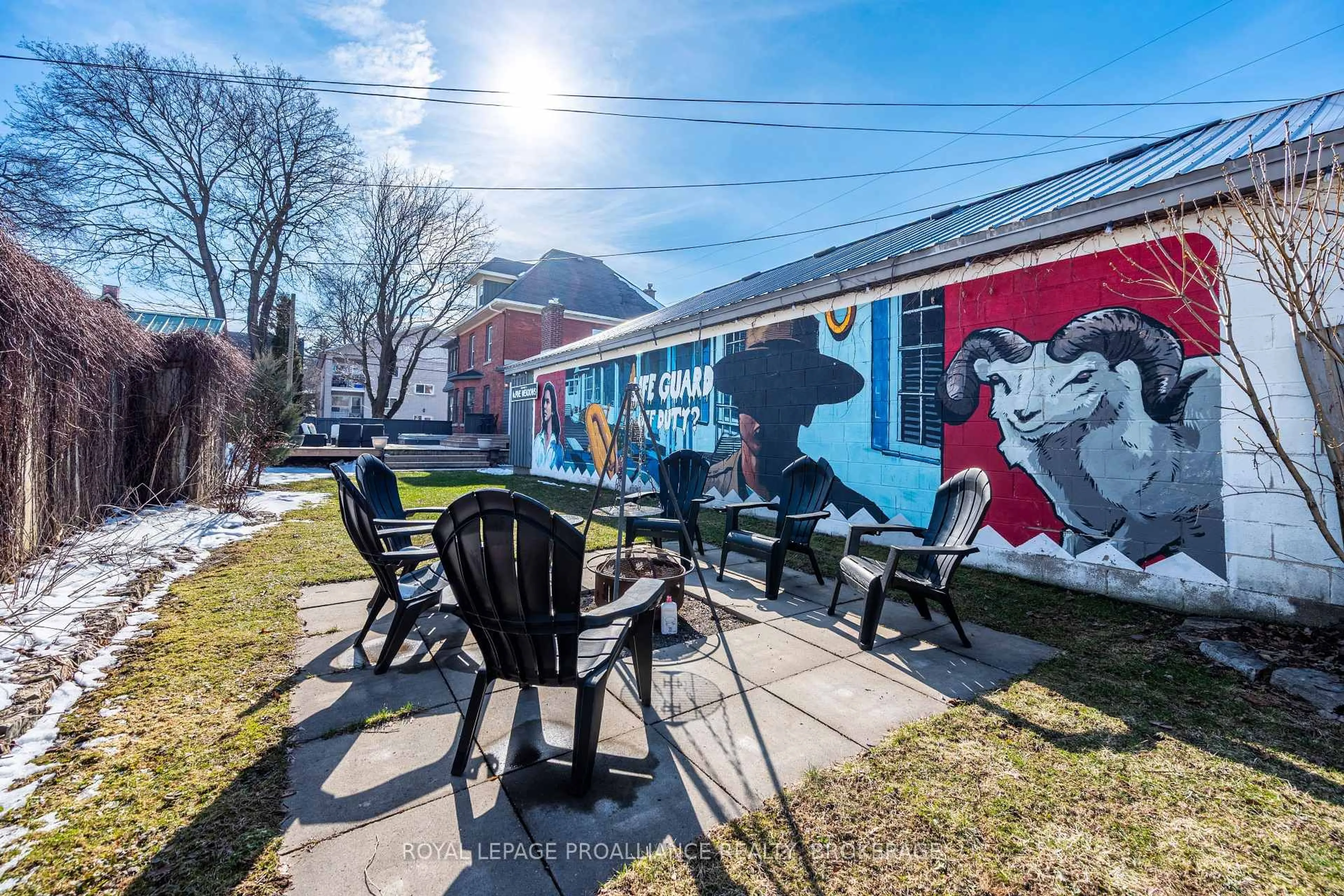 Patio, street for 145 Charles St, Gananoque Ontario K7G 1T9