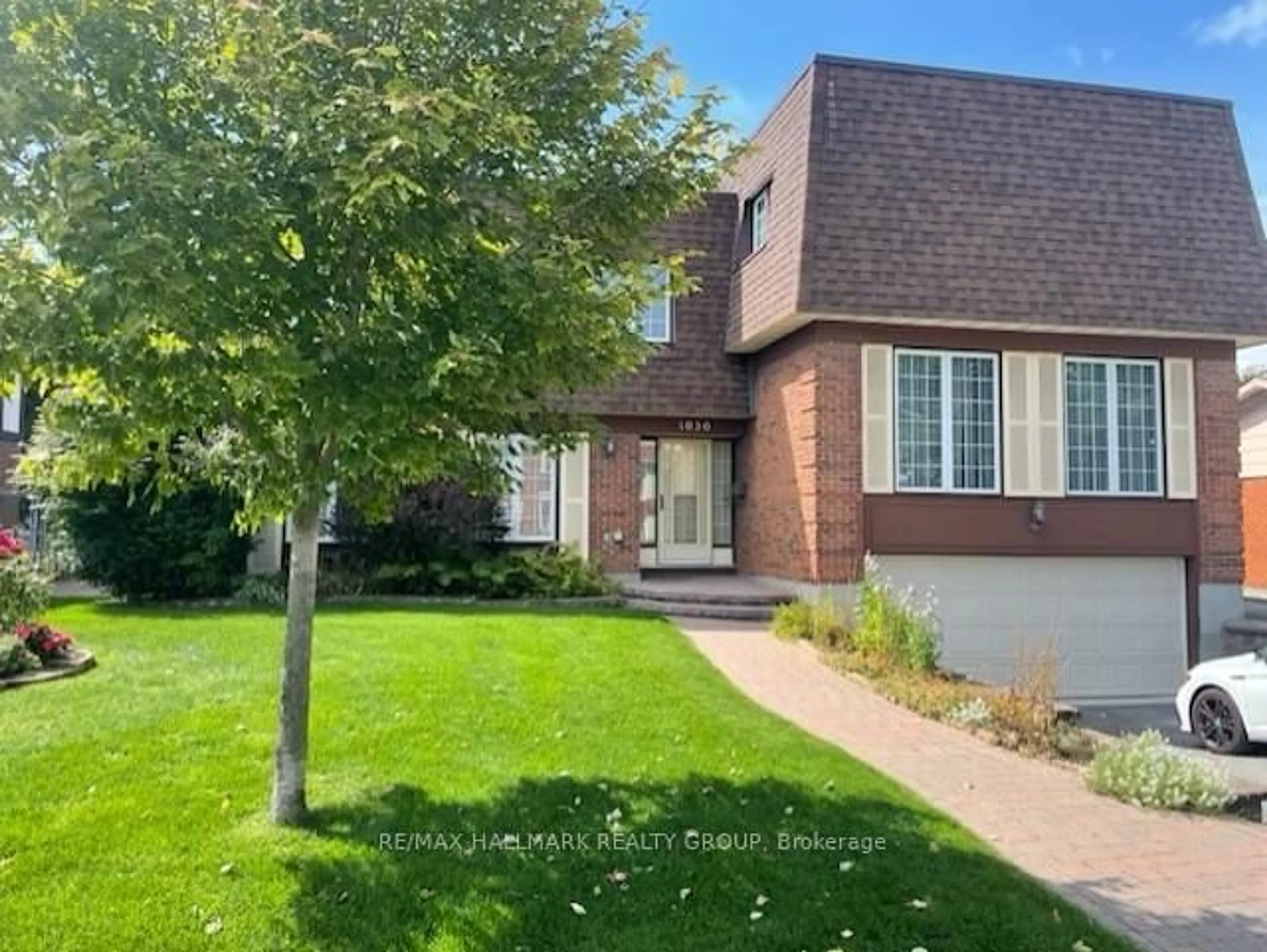 Home with brick exterior material, street for 1050 Plante Dr, Ottawa Ontario K1V 9E6