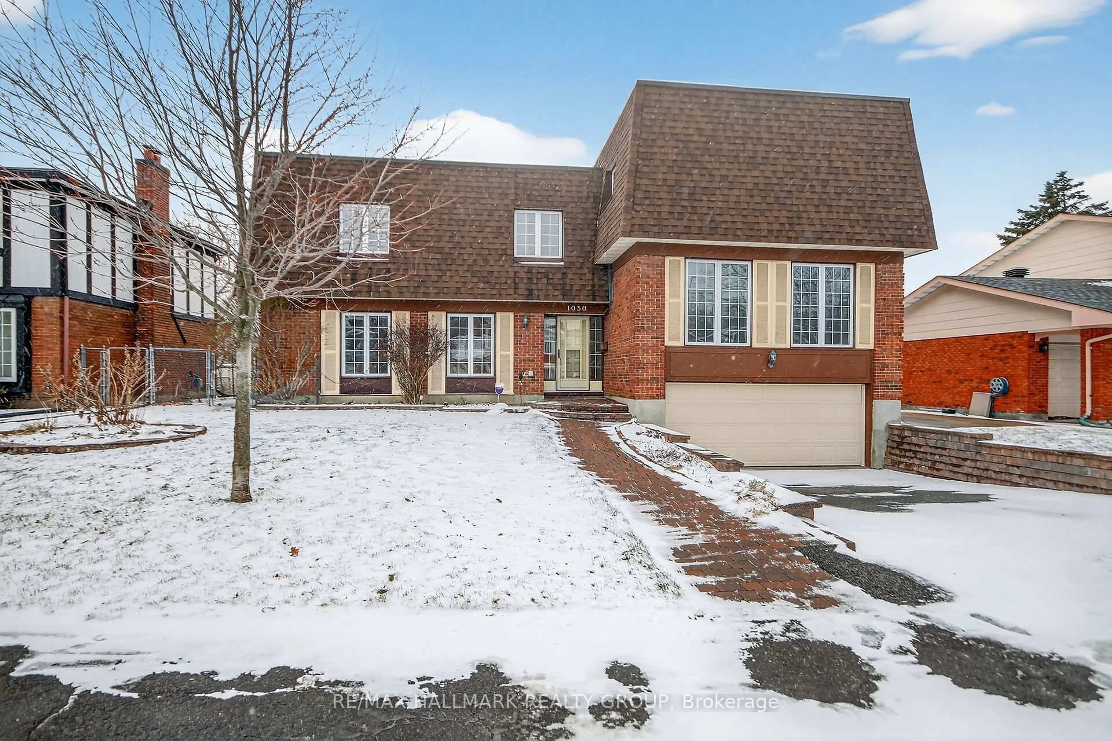 Home with brick exterior material, street for 1050 Plante Dr, Ottawa Ontario K1V 9E6