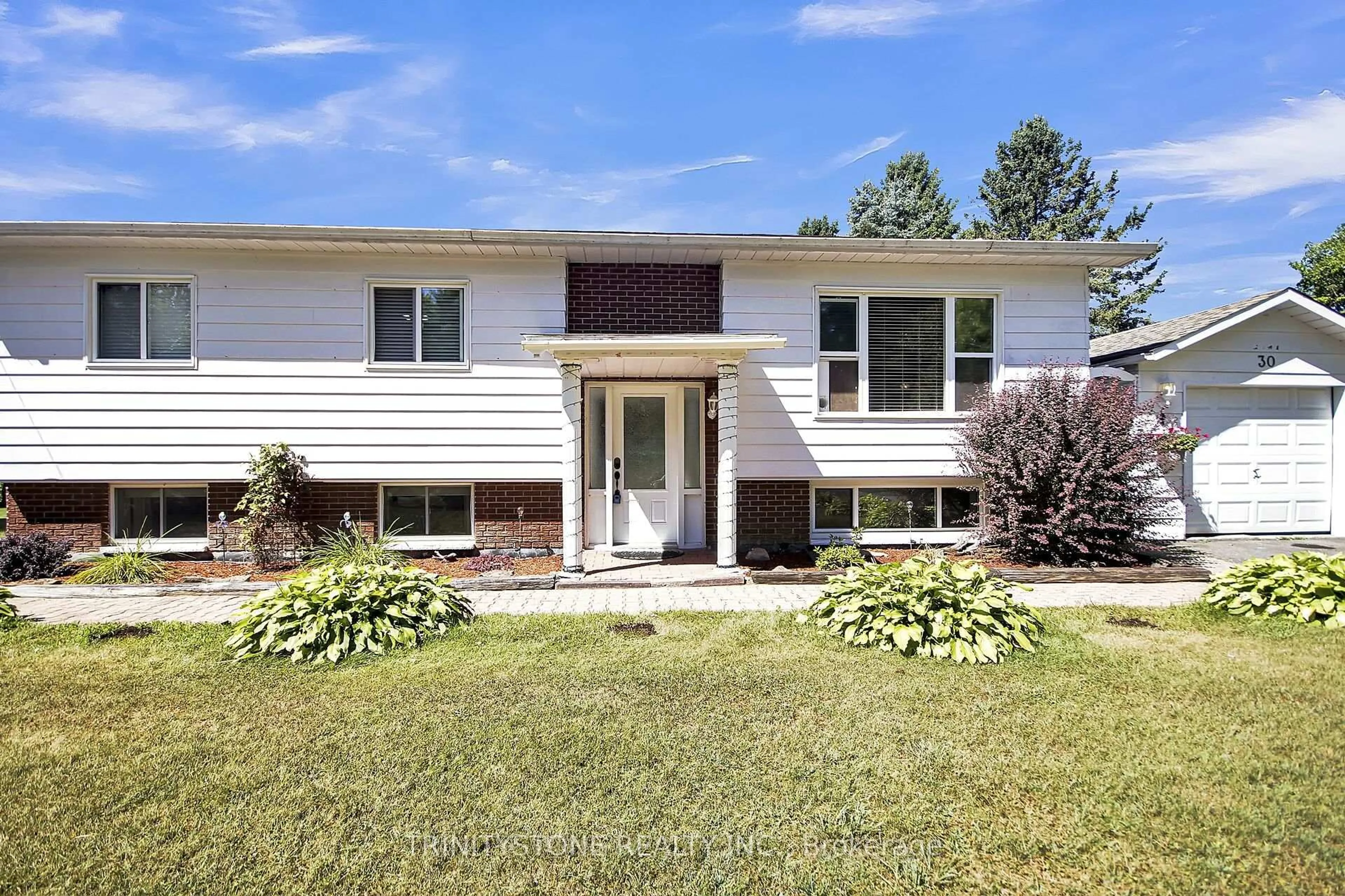 Home with vinyl exterior material, street for 5620 Rockdale Rd #30, Vars Ontario K0A 3H0