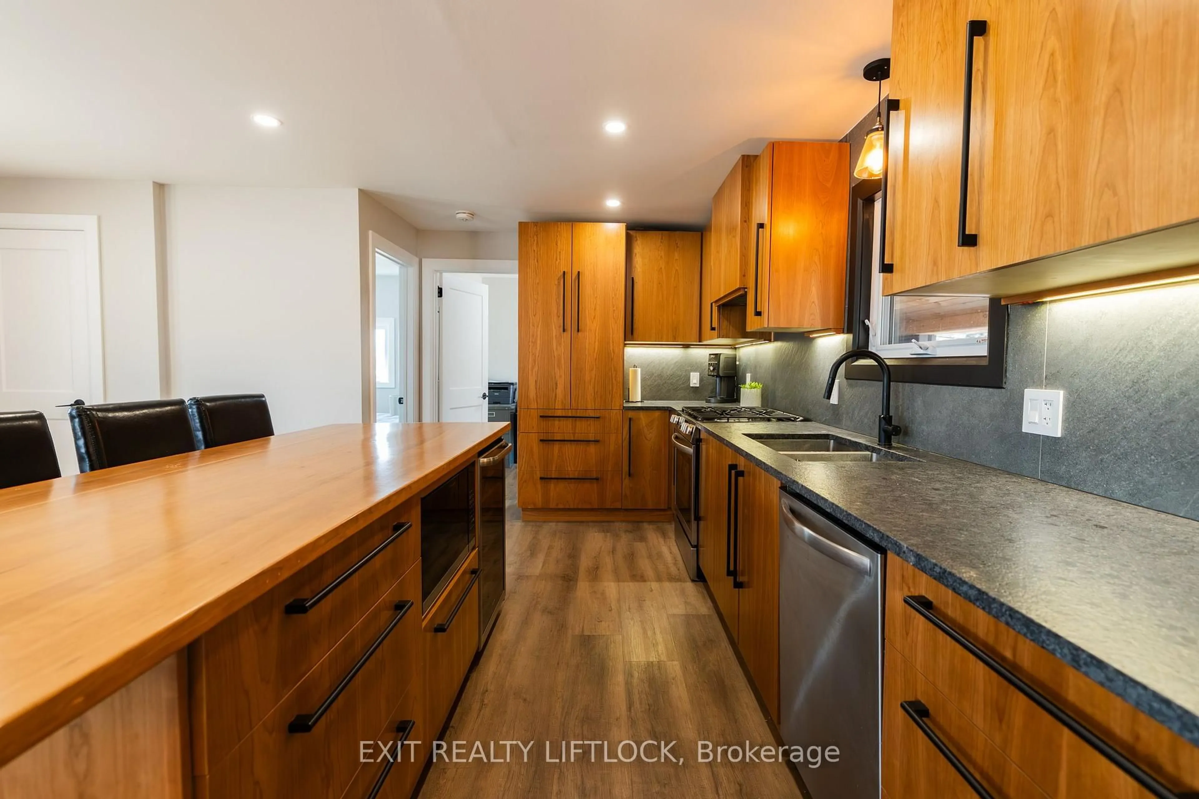 Unknown for 4 County Road 4, Douro-Dummer Ontario K9L 1B9