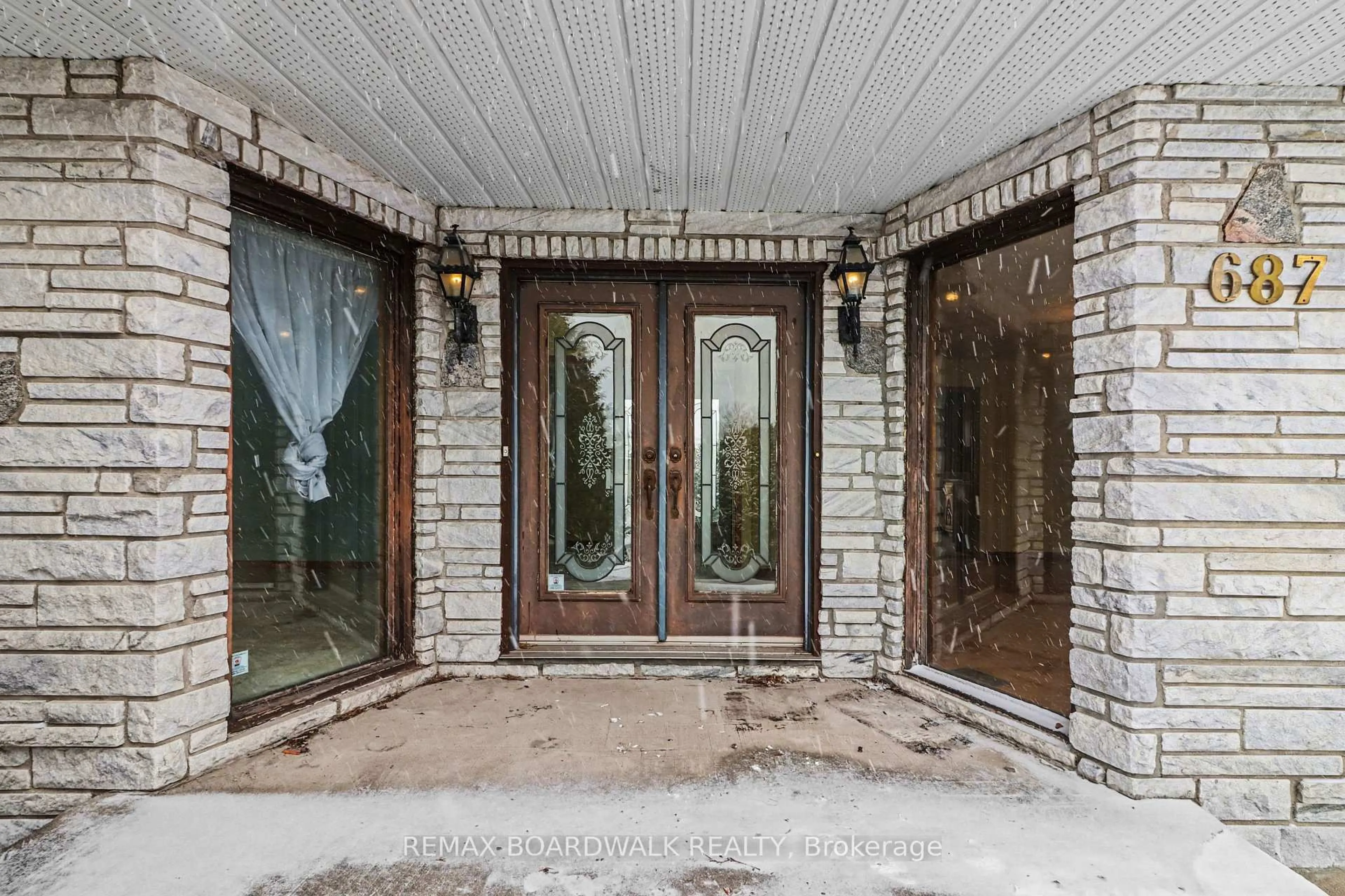 Indoor entryway for 687 Duhamel St, Casselman Ontario K0A 1M0