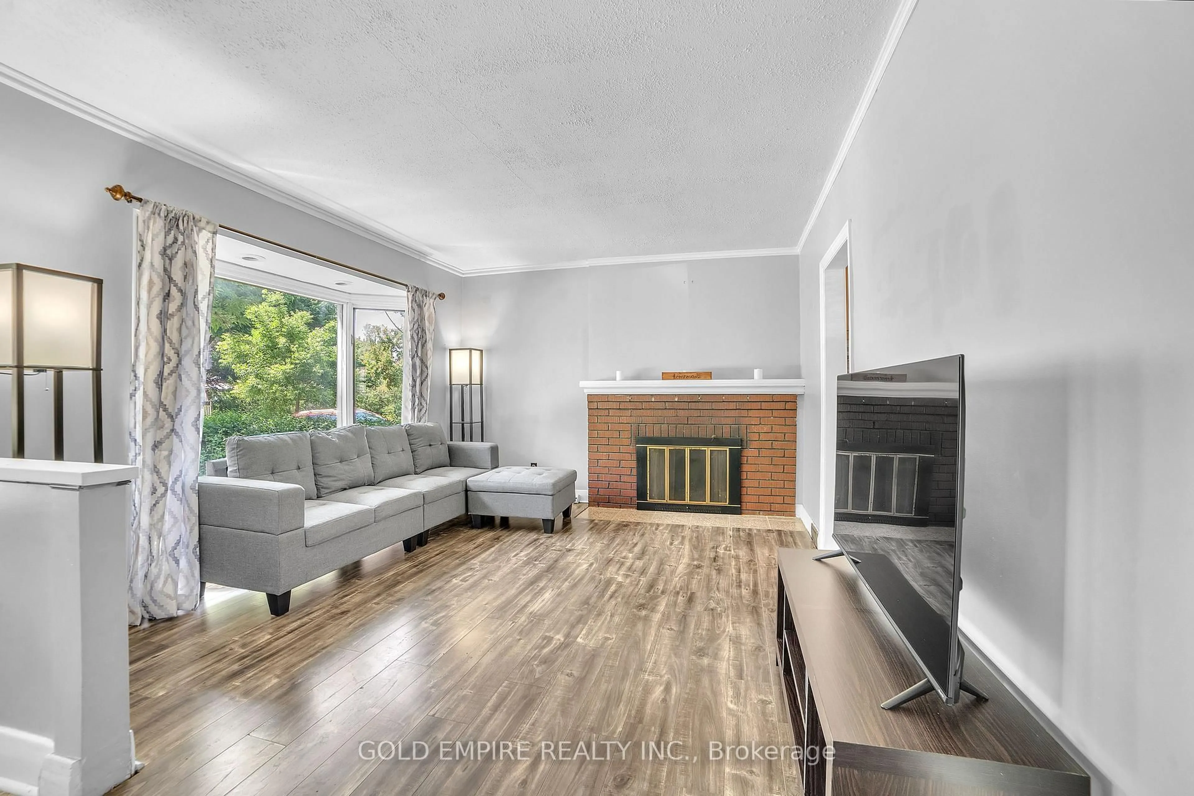 Living room with furniture, unknown for 60 Eastman Ave, London East Ontario N5W 2M4