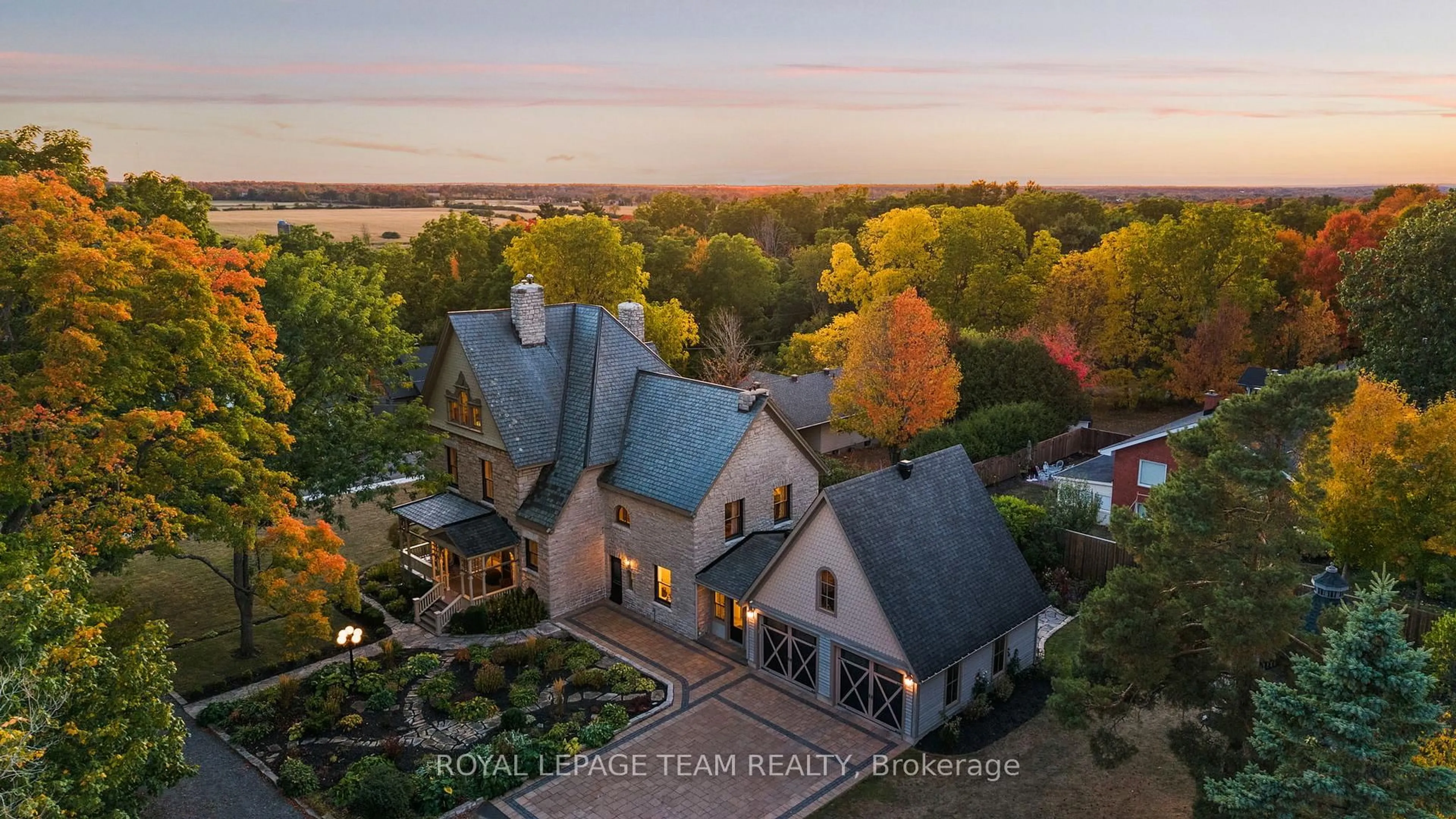 A pic from outside/outdoor area/front of a property/back of a property/a pic from drone, water/lake/river/ocean view for 161 Union St, Almonte Ontario K0A 1A0