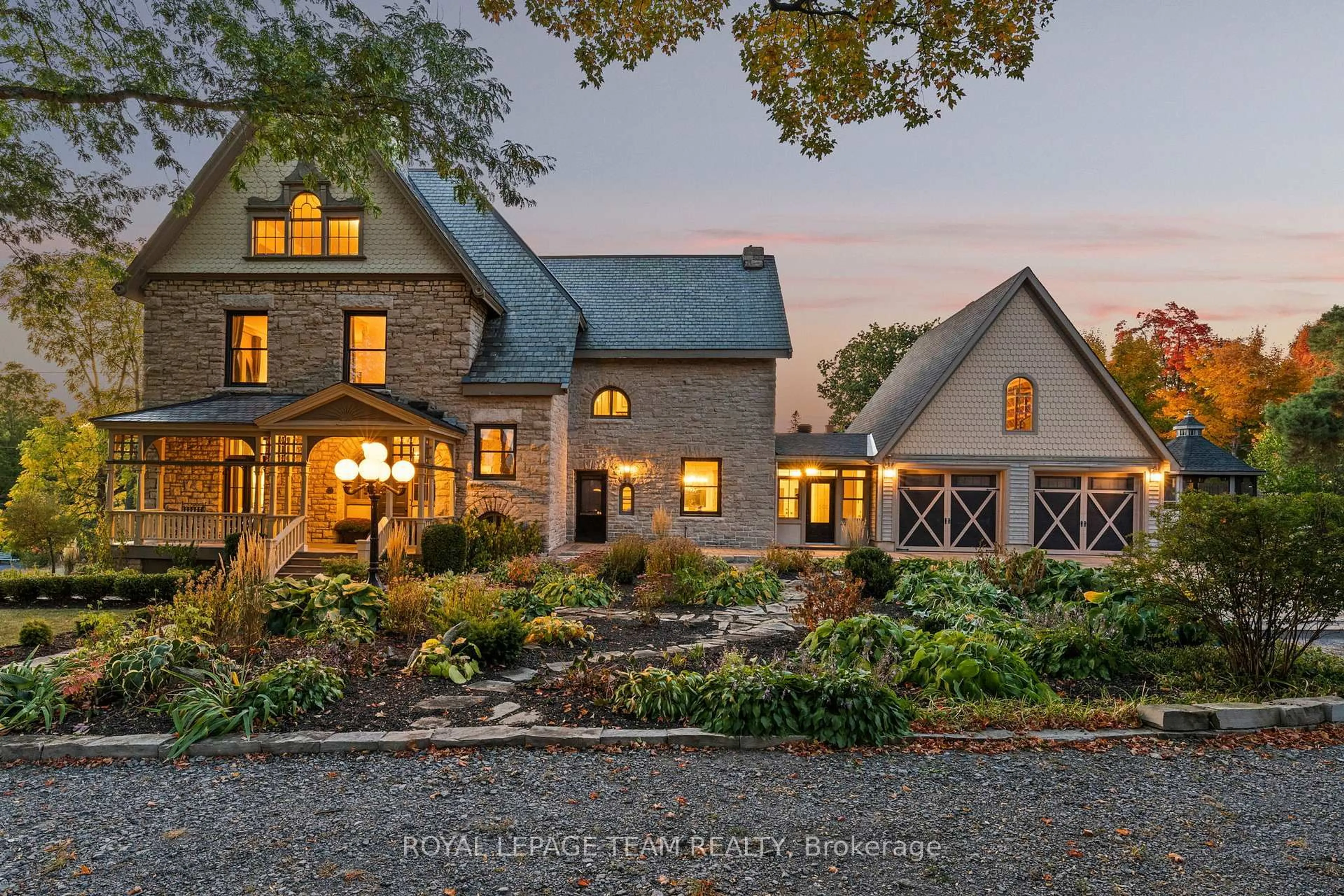 Home with brick exterior material, unknown for 161 Union St, Almonte Ontario K0A 1A0