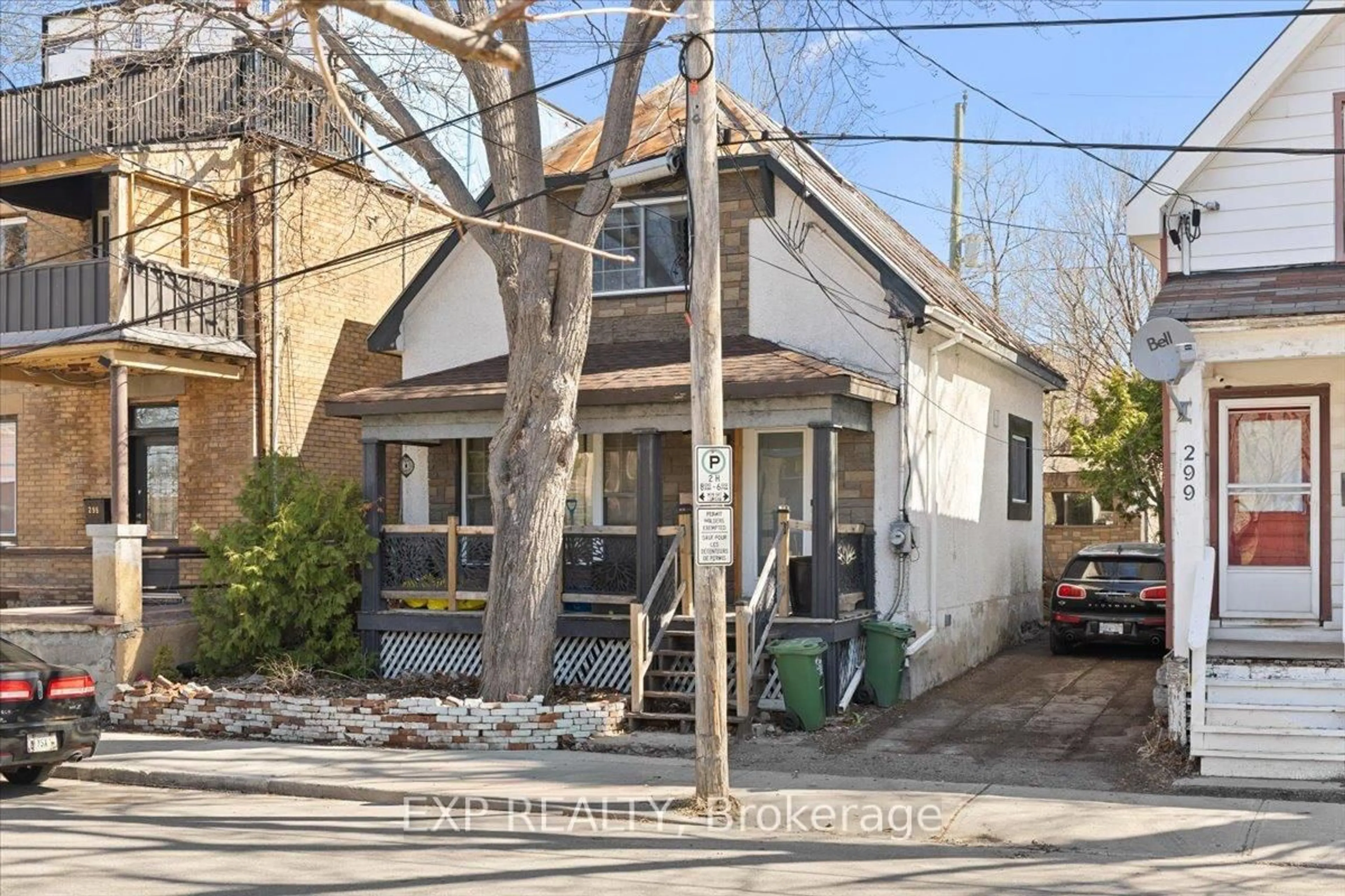 Unknown for 297 Cyr Ave, Ottawa Ontario K1L 7N6