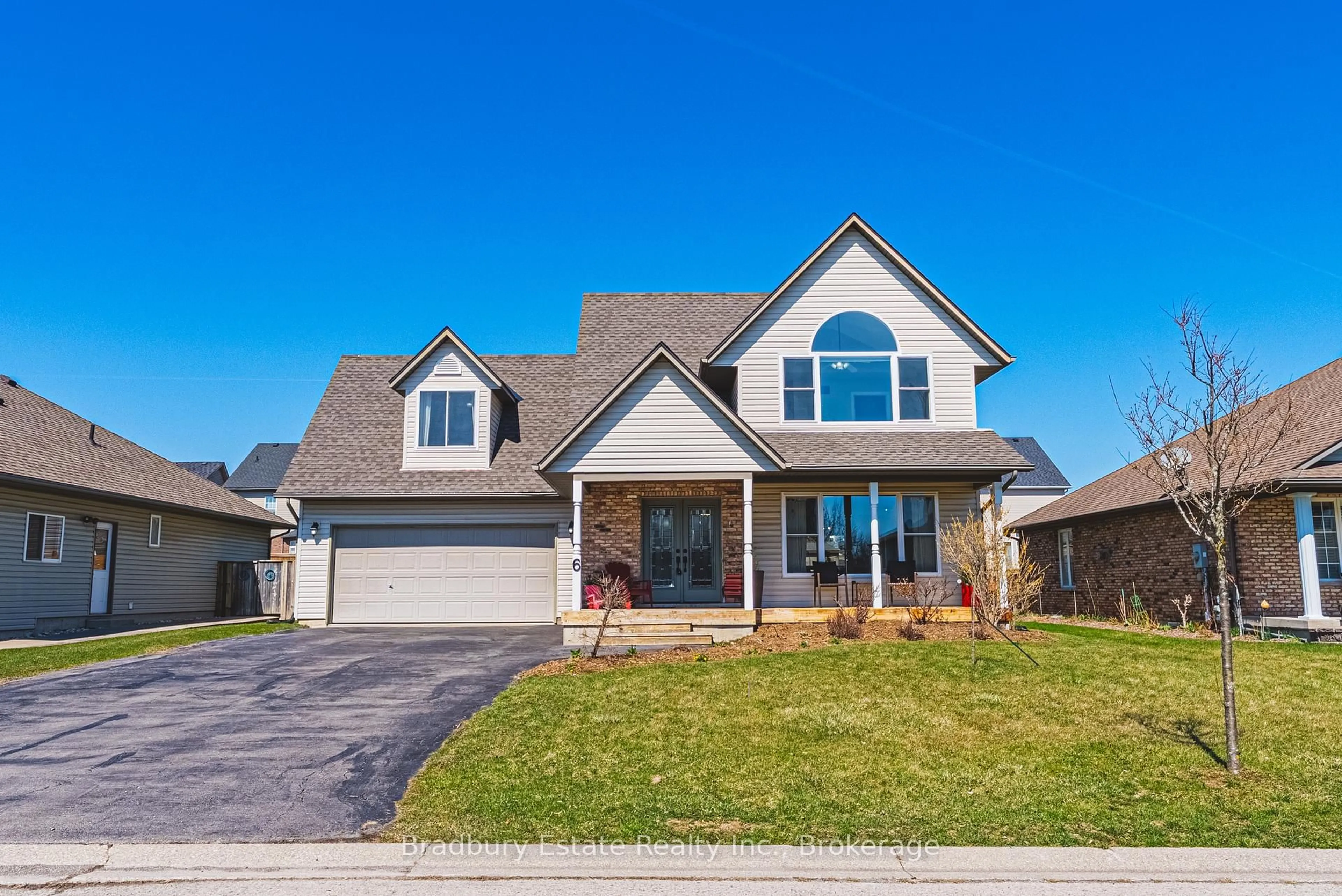 Home with brick exterior material, street for 6 Las Rd, West Lincoln Ontario L0R 2A0