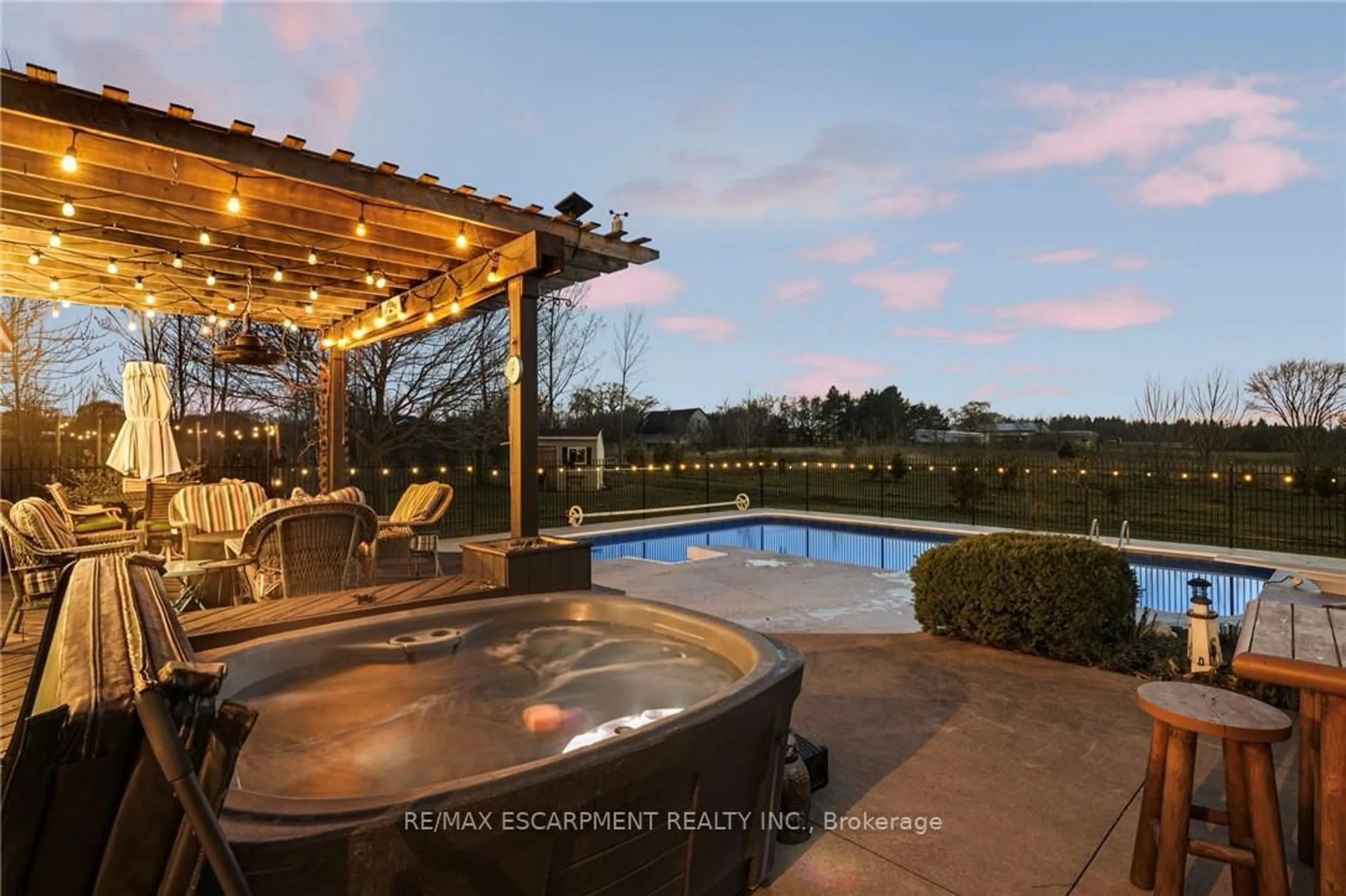 Patio, water/lake/river/ocean view for 2330 Centre St, Pelham Ontario L0S 1M0