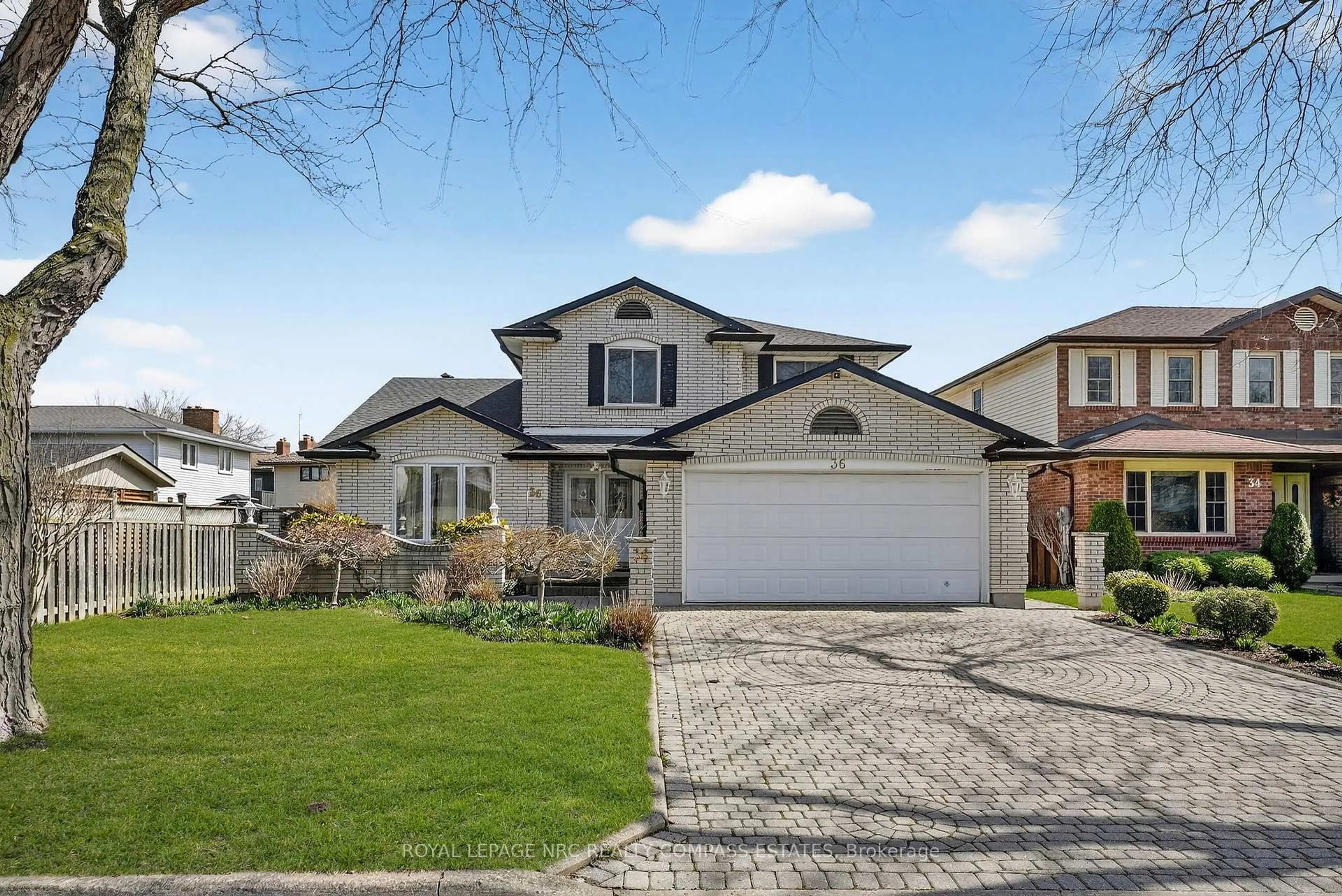 Home with brick exterior material, street for 36 Chancery Circ, St. Catharines Ontario L2M 7R3
