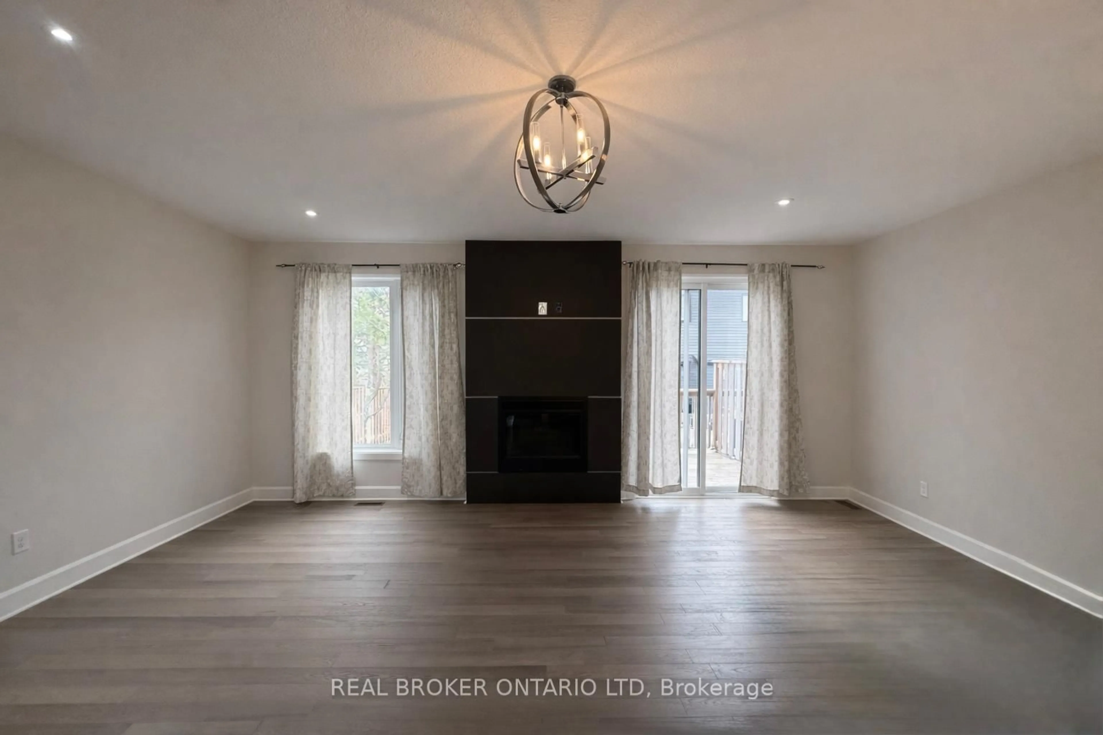 A pic of a room for 499 Sophia Cres #32, London North Ontario N6G 0X9