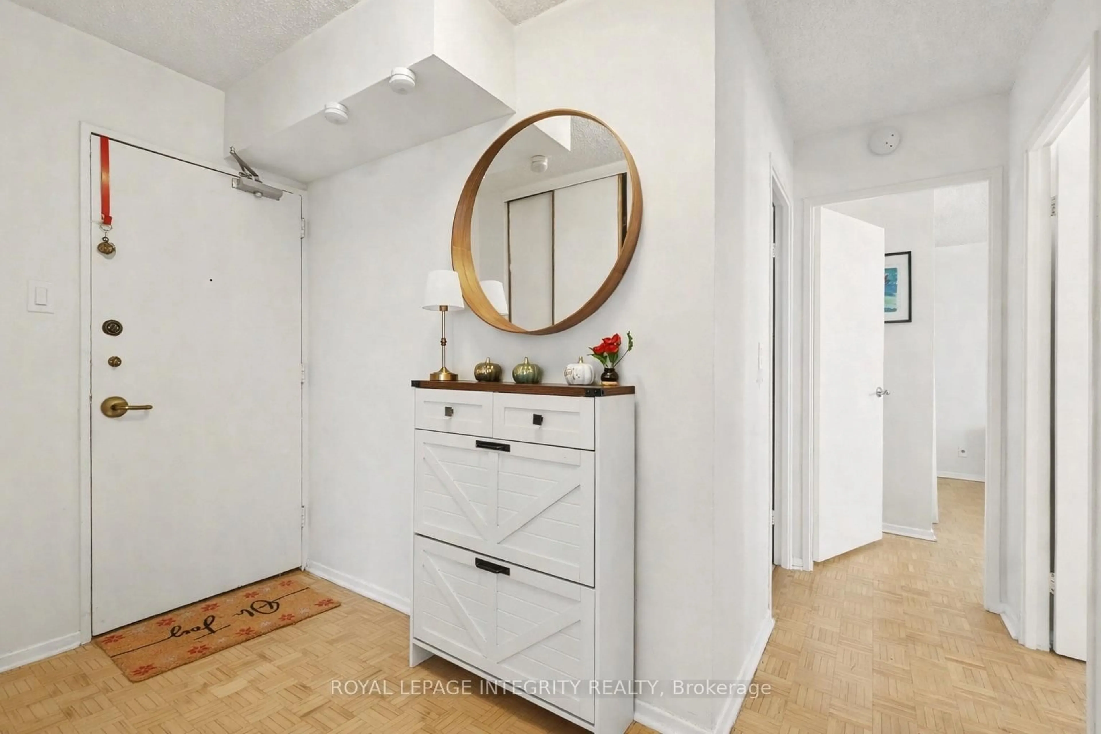 Unknown for 2625 Regina St #803, Ottawa Ontario K2B 5W8