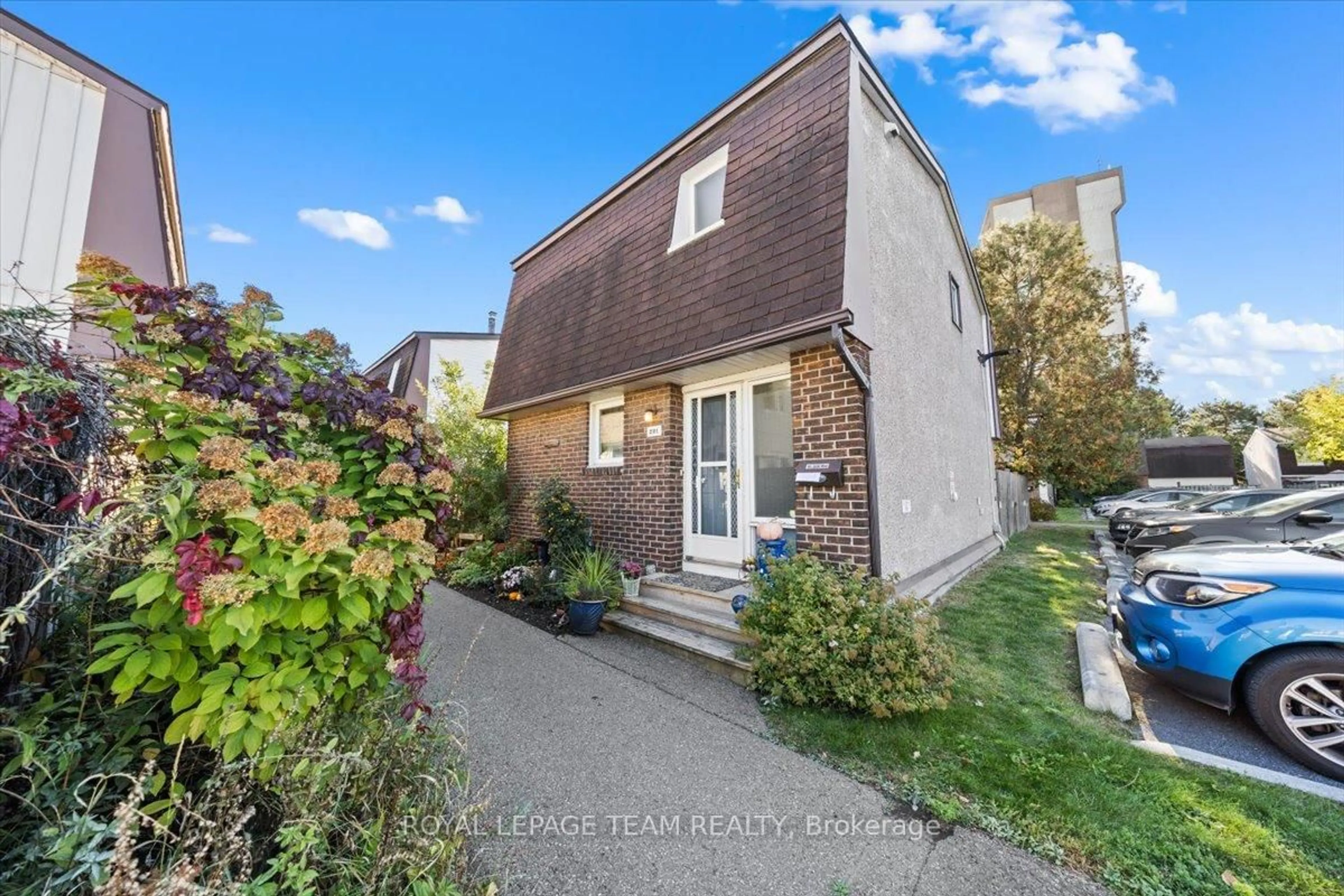 A pic from outside/outdoor area/front of a property/back of a property/a pic from drone, street for 3310 Southgate Rd #221, Ottawa Ontario K1V 8X4