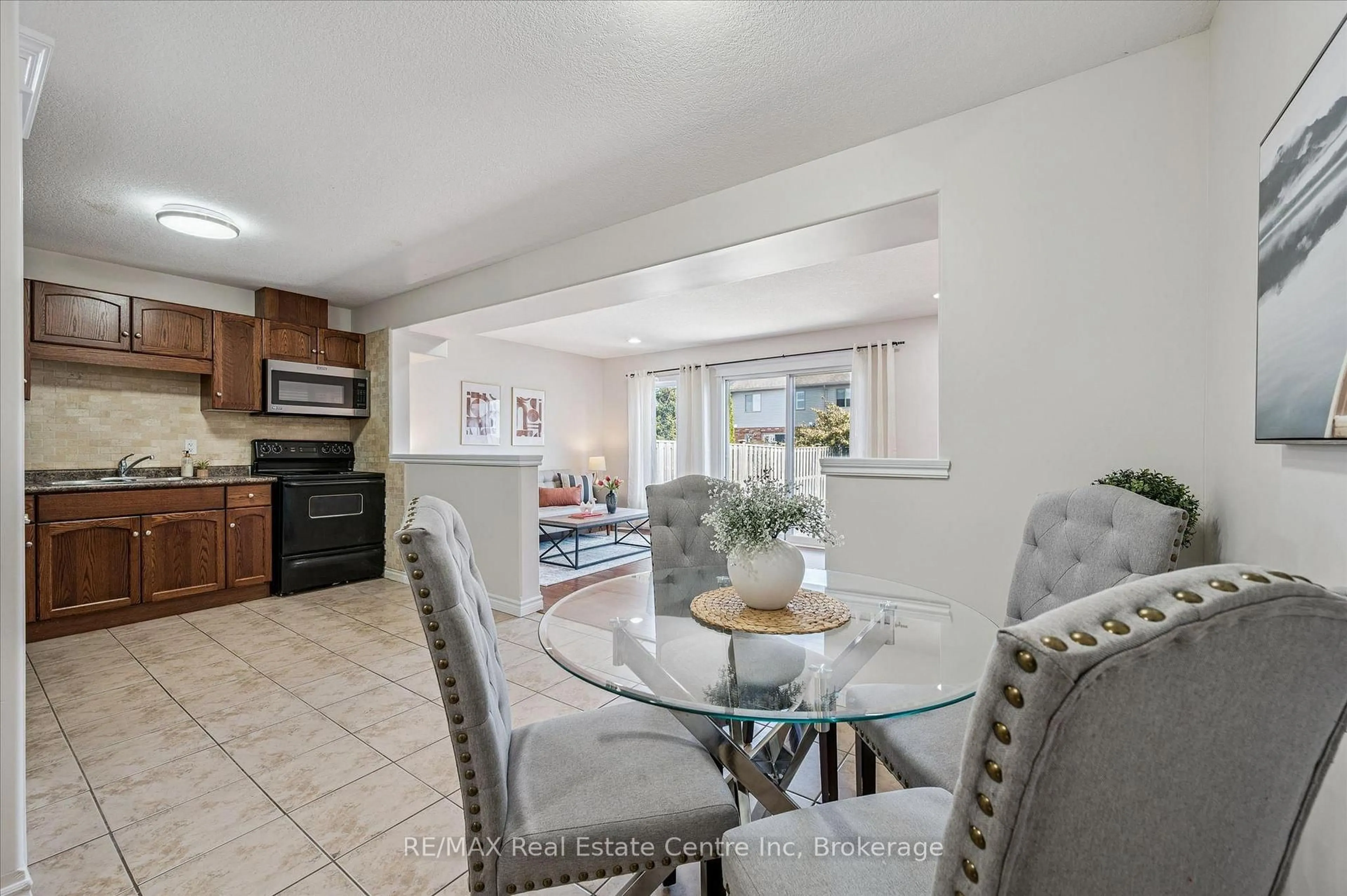 Unknown for 93 WASHBURN Dr, Guelph Ontario N1E 0B3