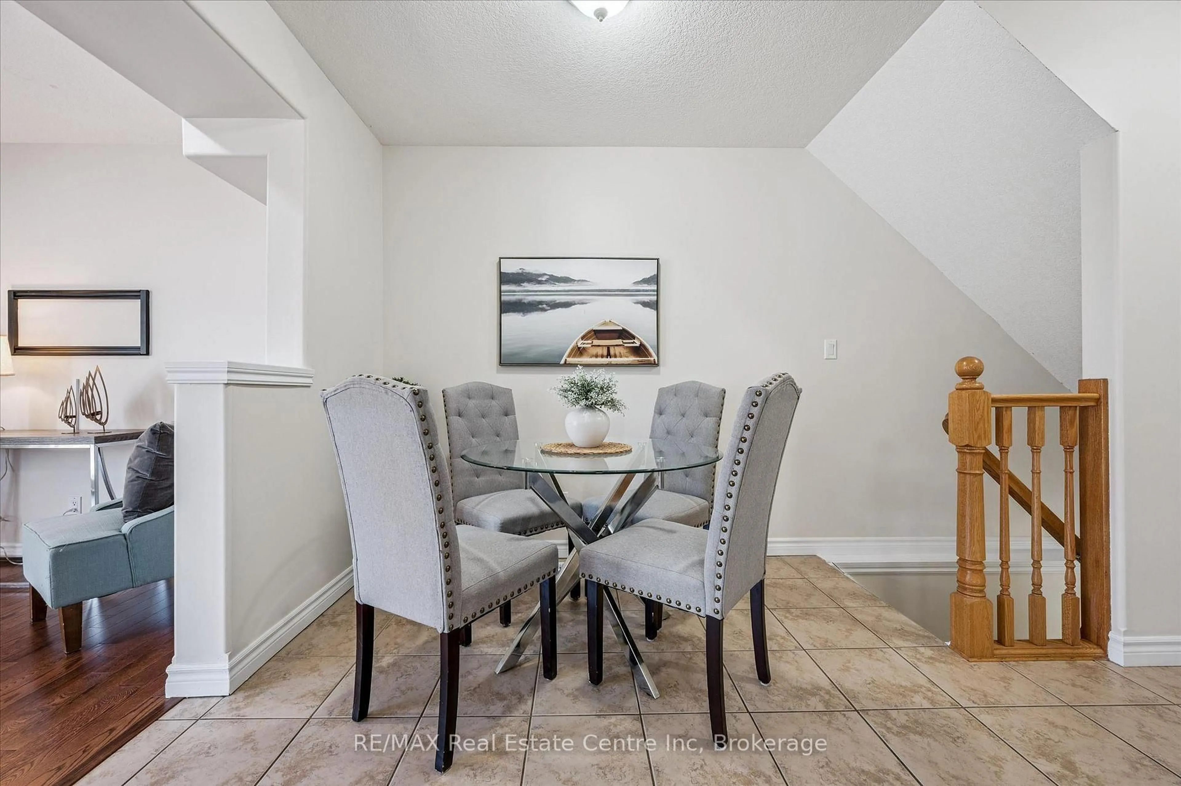 Dining room, unknown for 93 WASHBURN Dr, Guelph Ontario N1E 0B3