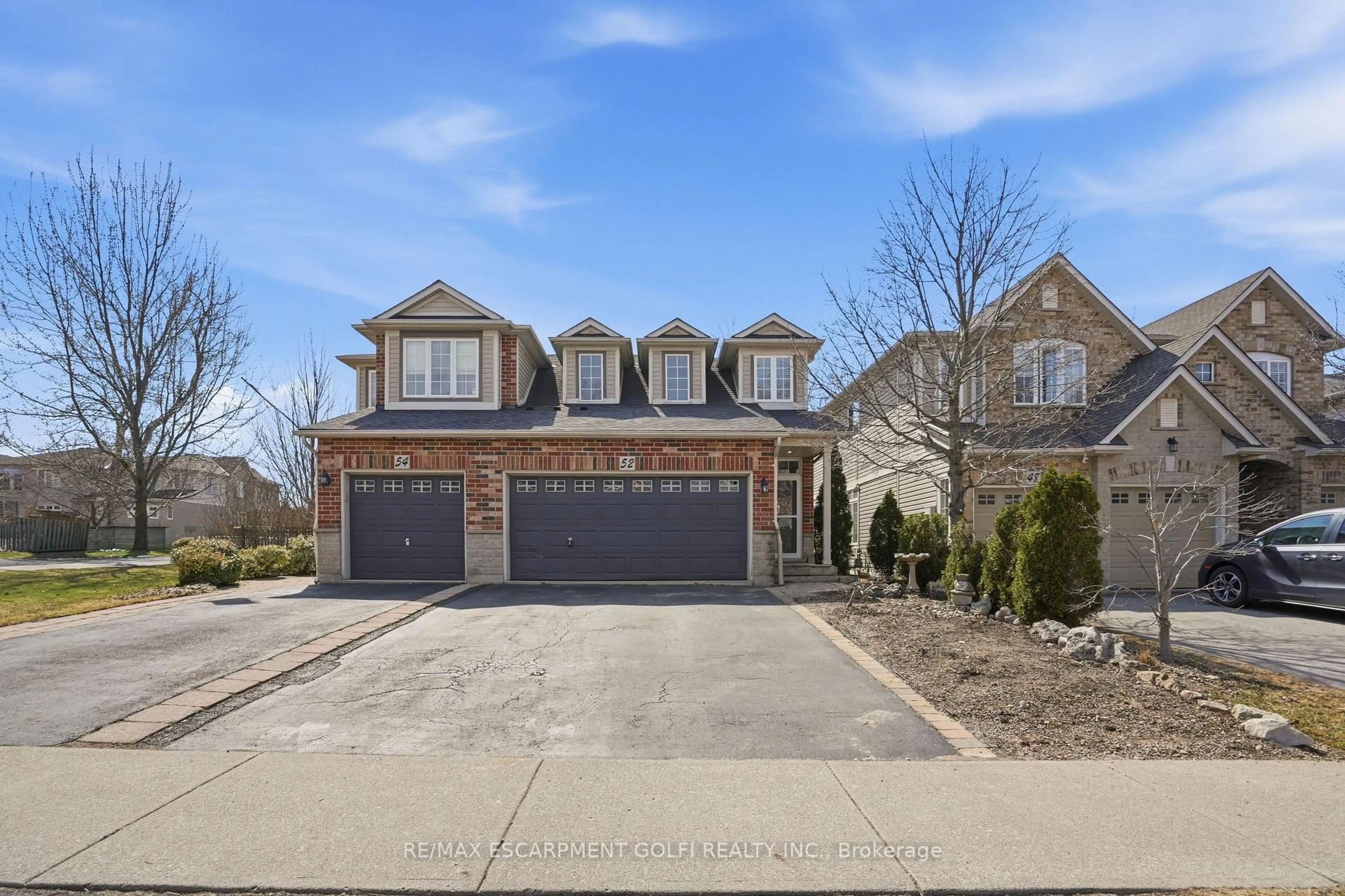 Home with brick exterior material, street for 52 Sunnycroft Crt, Hamilton Ontario L8B 0L3