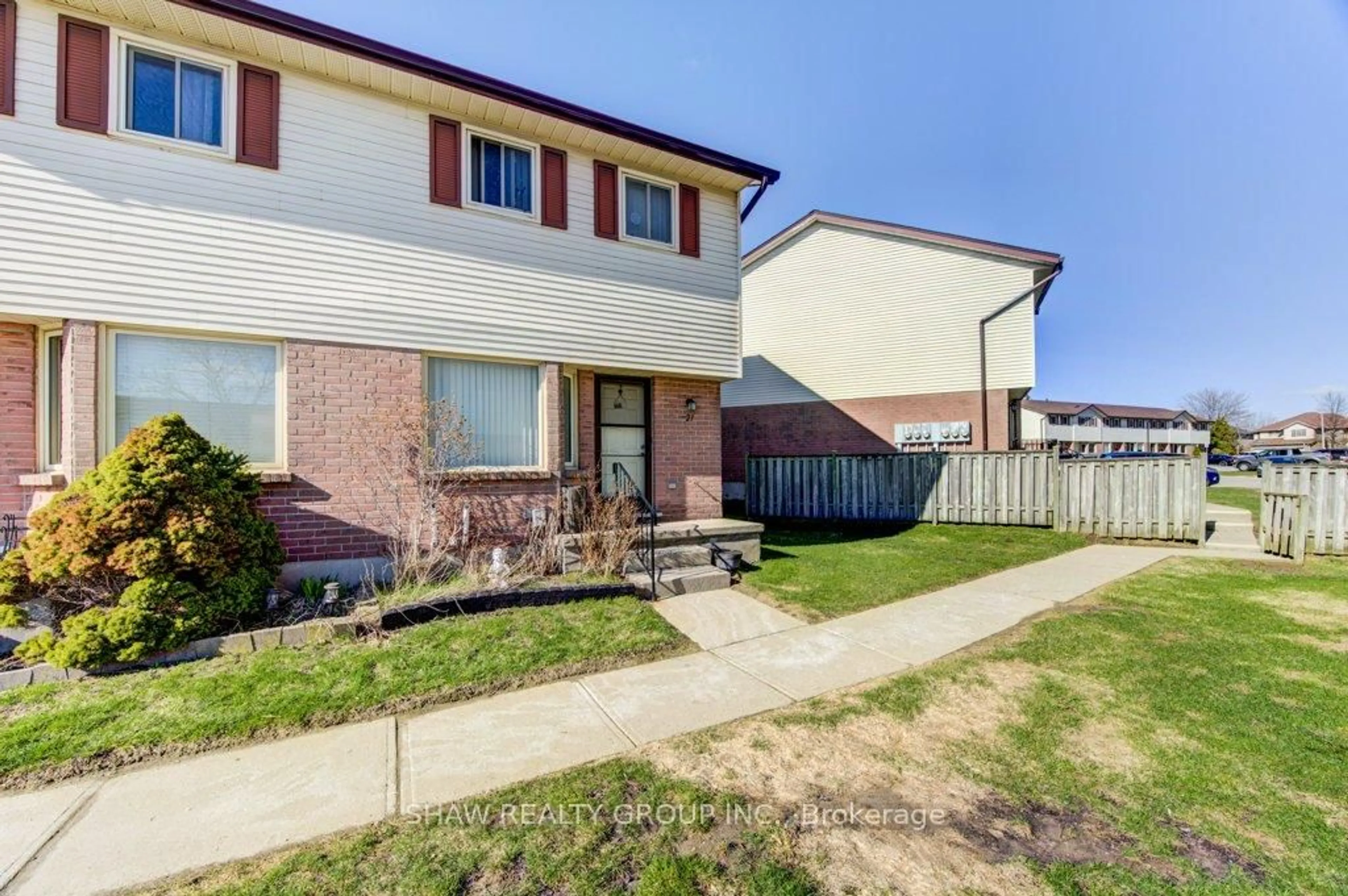 Unknown for 1093 Nellis St #21, Woodstock Ontario N4T 1P5