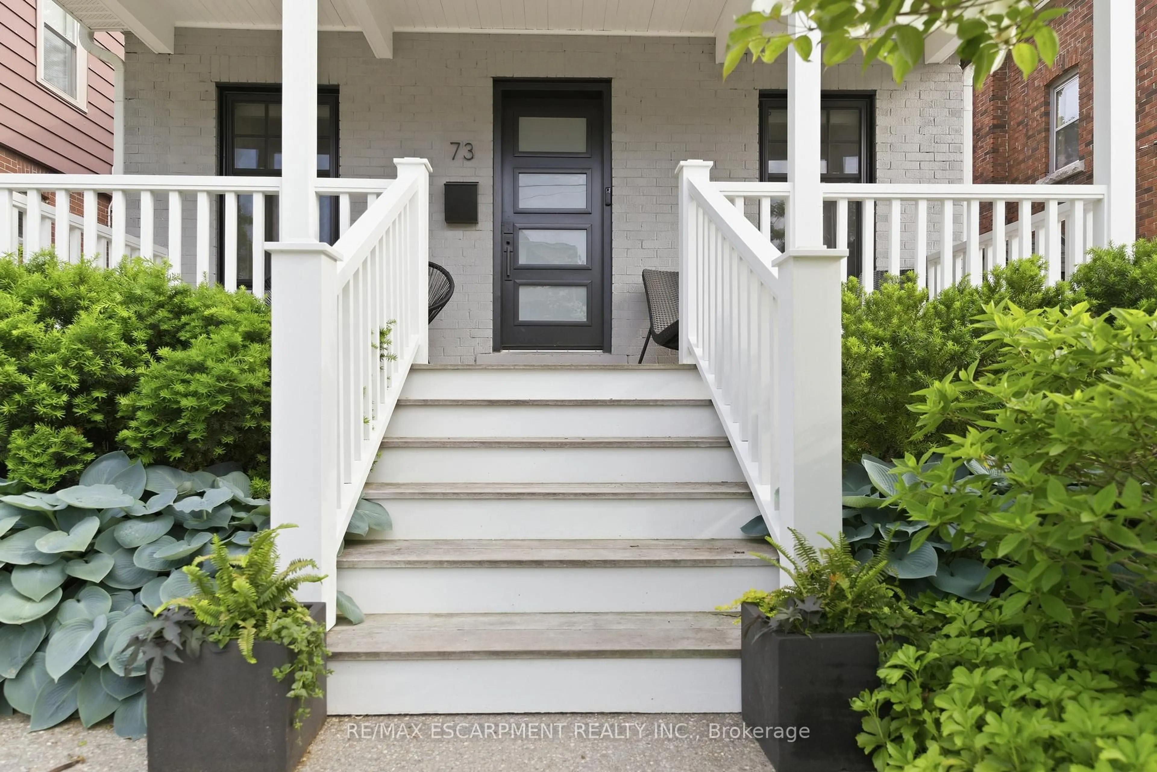 Unknown for 73 ARKELL St, Hamilton Ontario L8S 1N6