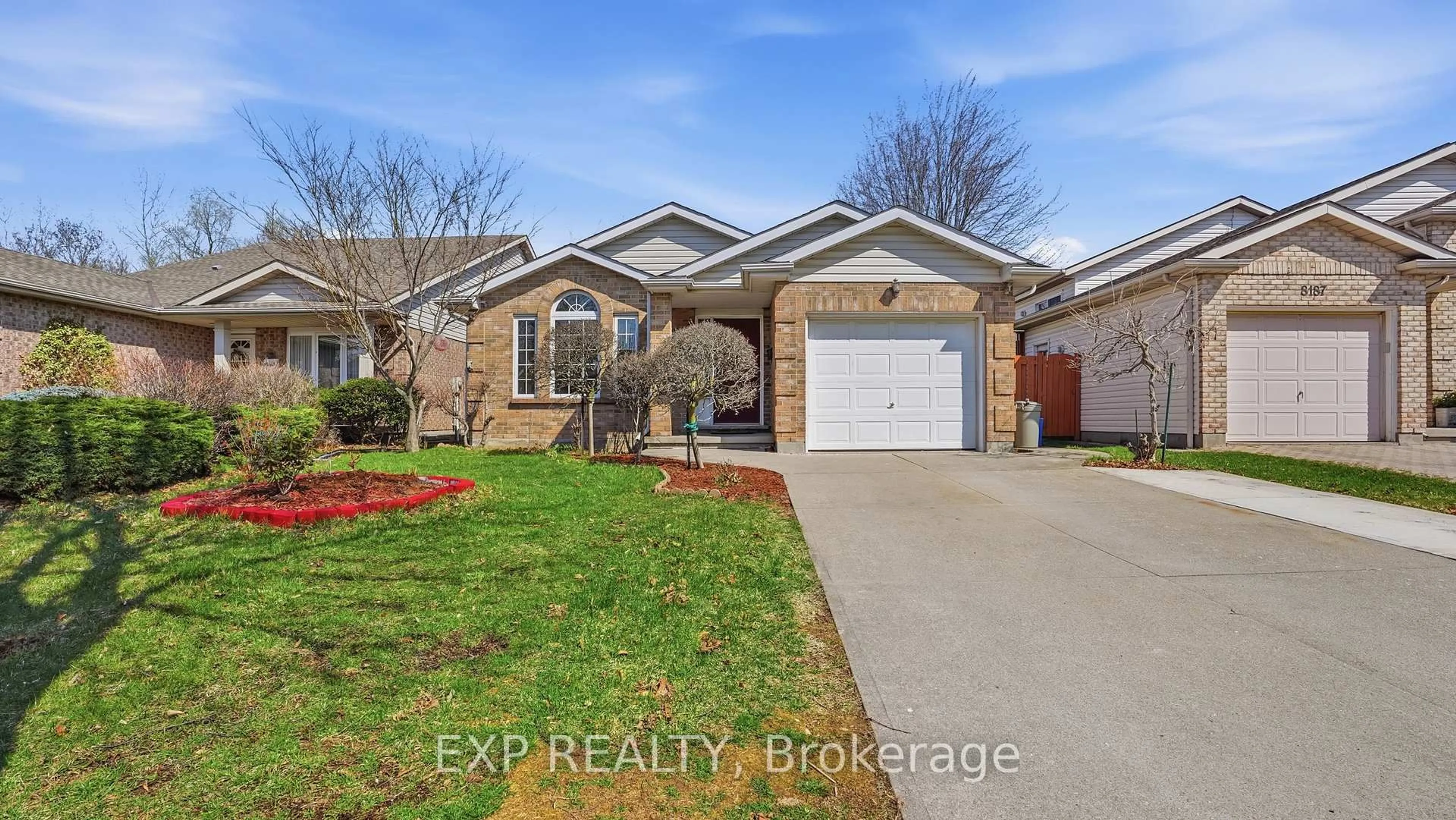 Home with brick exterior material, street for 8195 Woodsview Cres, Niagara Falls Ontario L2H 3G1