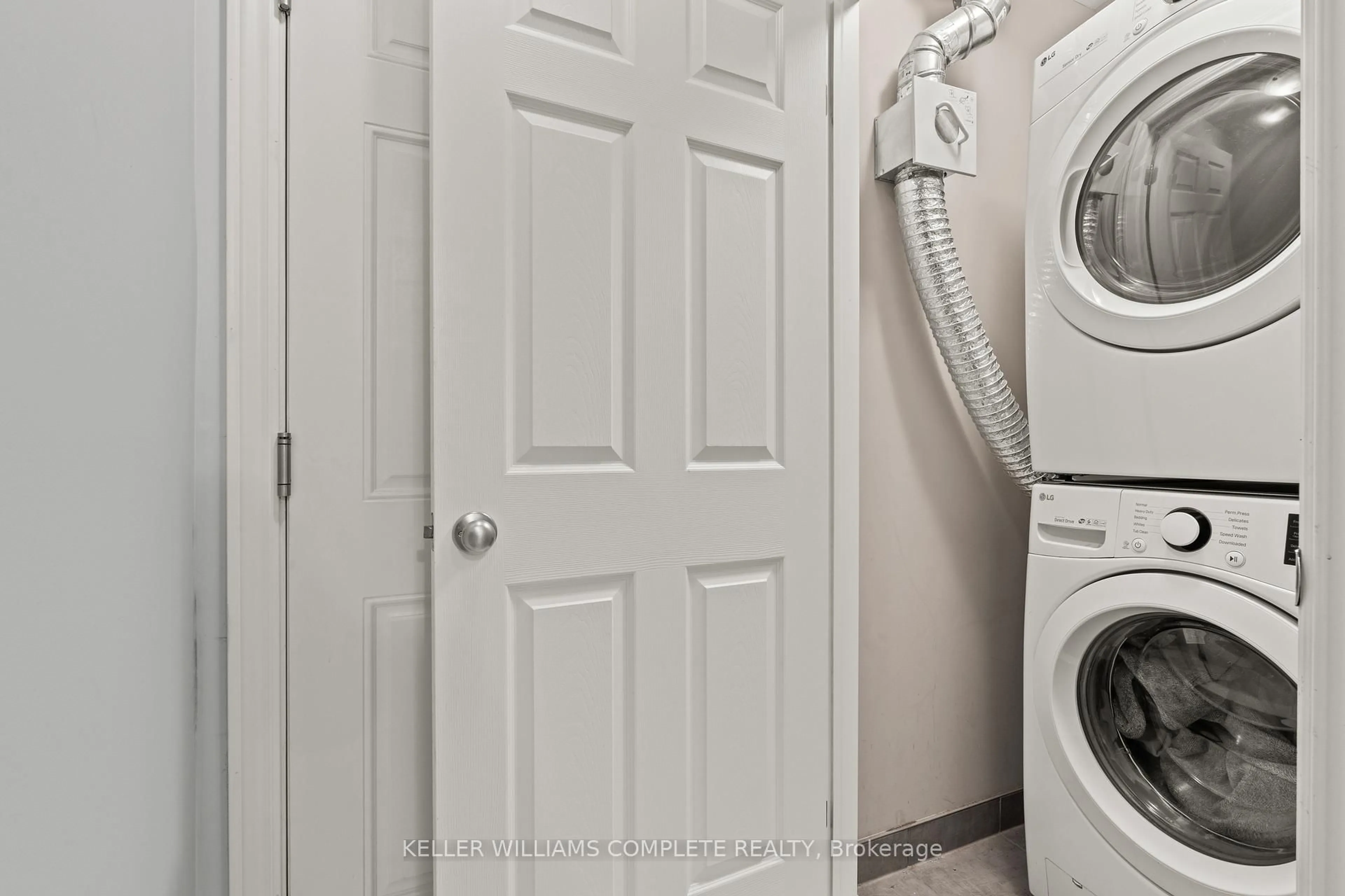 Laundry room for 107 WESTRA Dr #59, Guelph/Eramosa Ontario N1K 0A5