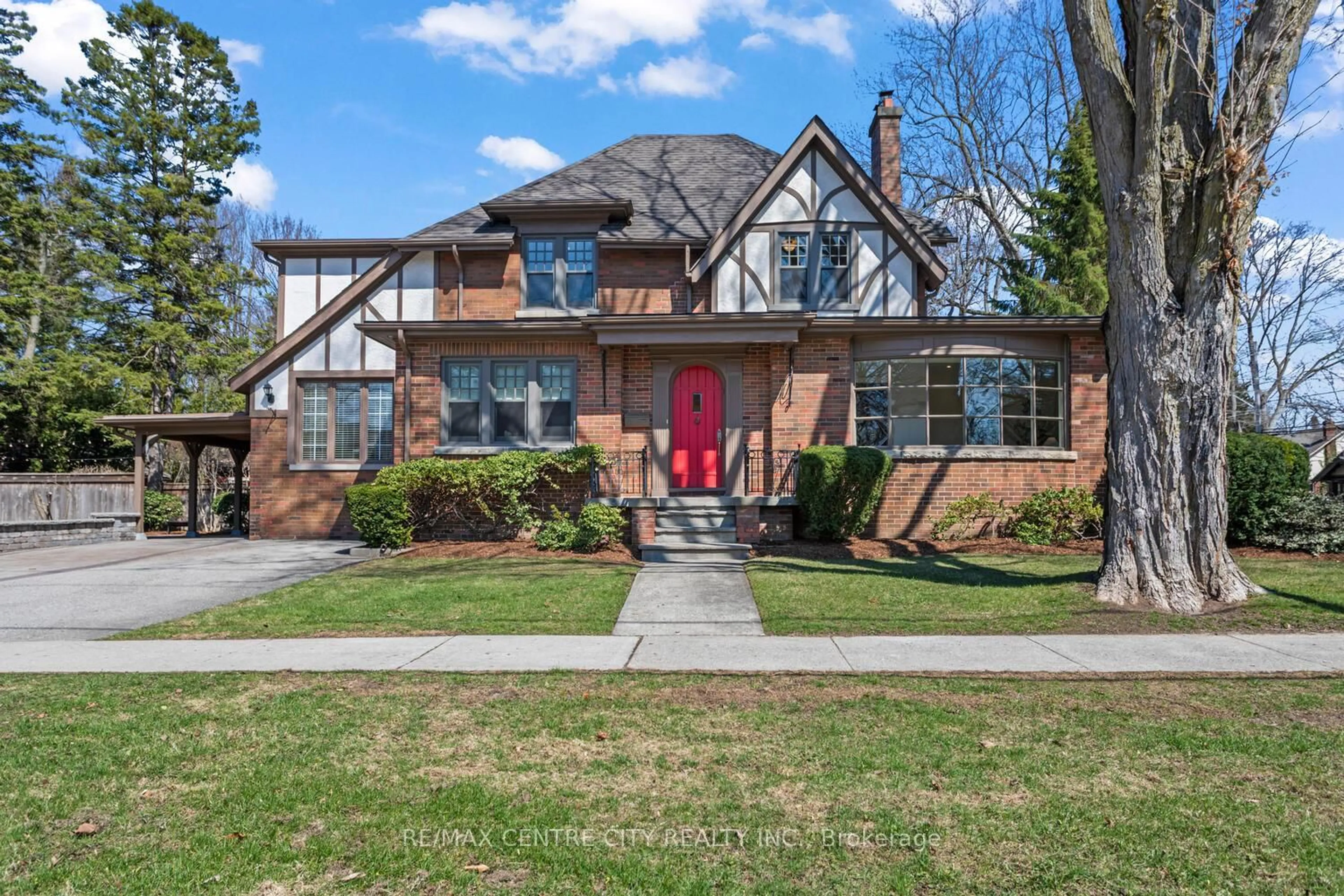 Home with brick exterior material, street for 396 Victoria St, London East Ontario N5Y 4A9