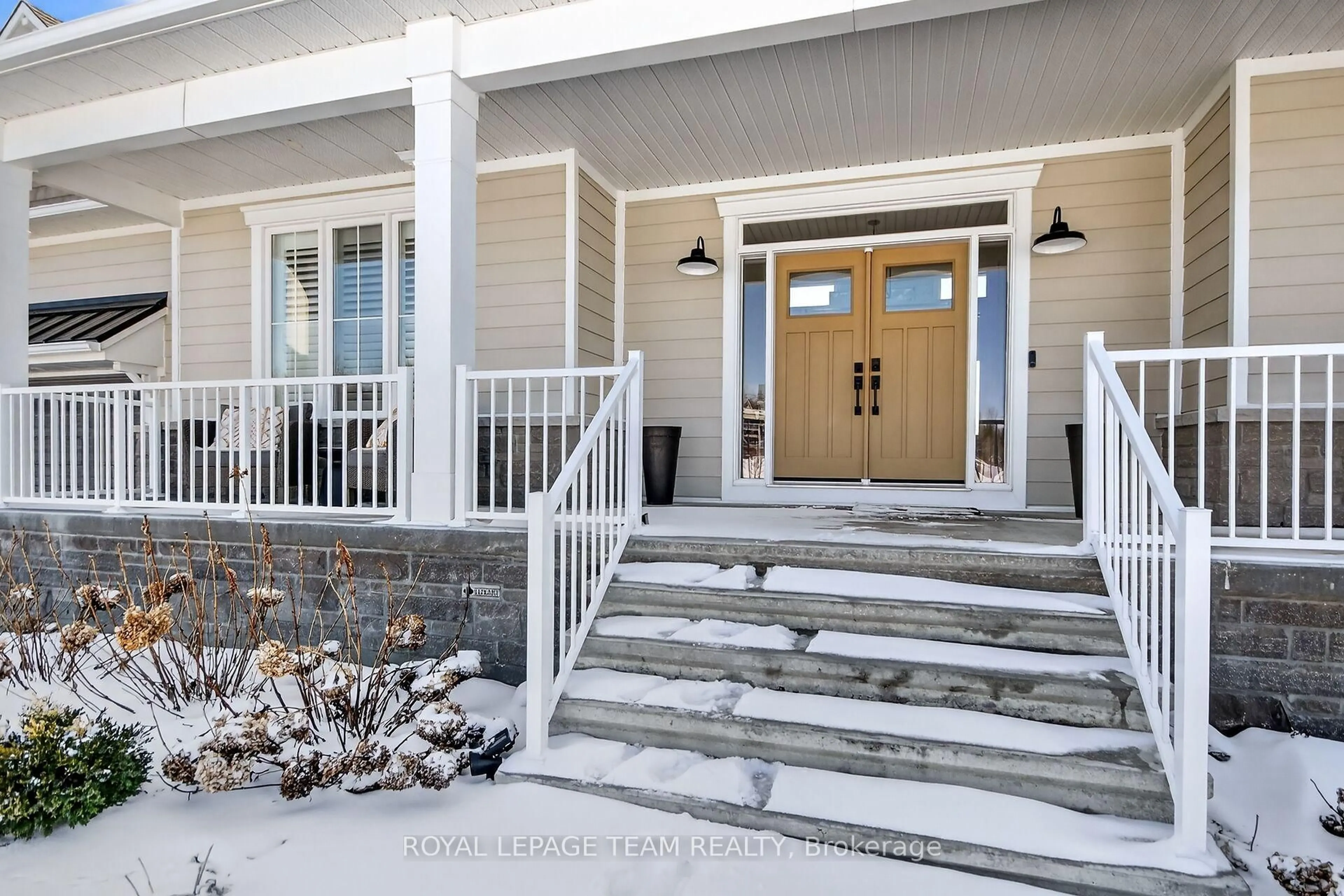 Indoor entryway for 212 Kaswit Dr, Carleton Place Ontario K7C 0C4