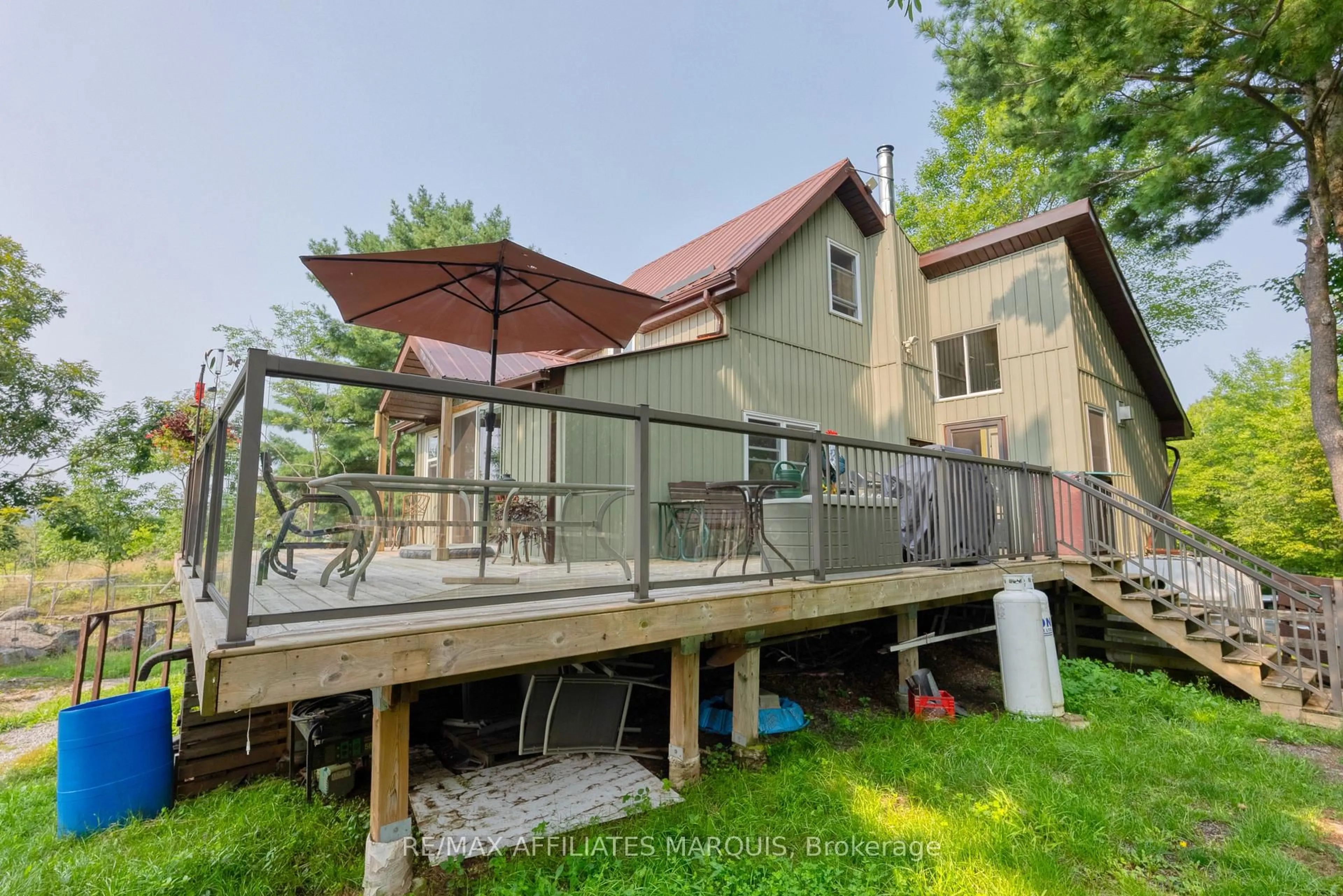 Patio, unknown for 19 WEST DEVIL LAKE Lane, Westport Ontario K0G 1X0