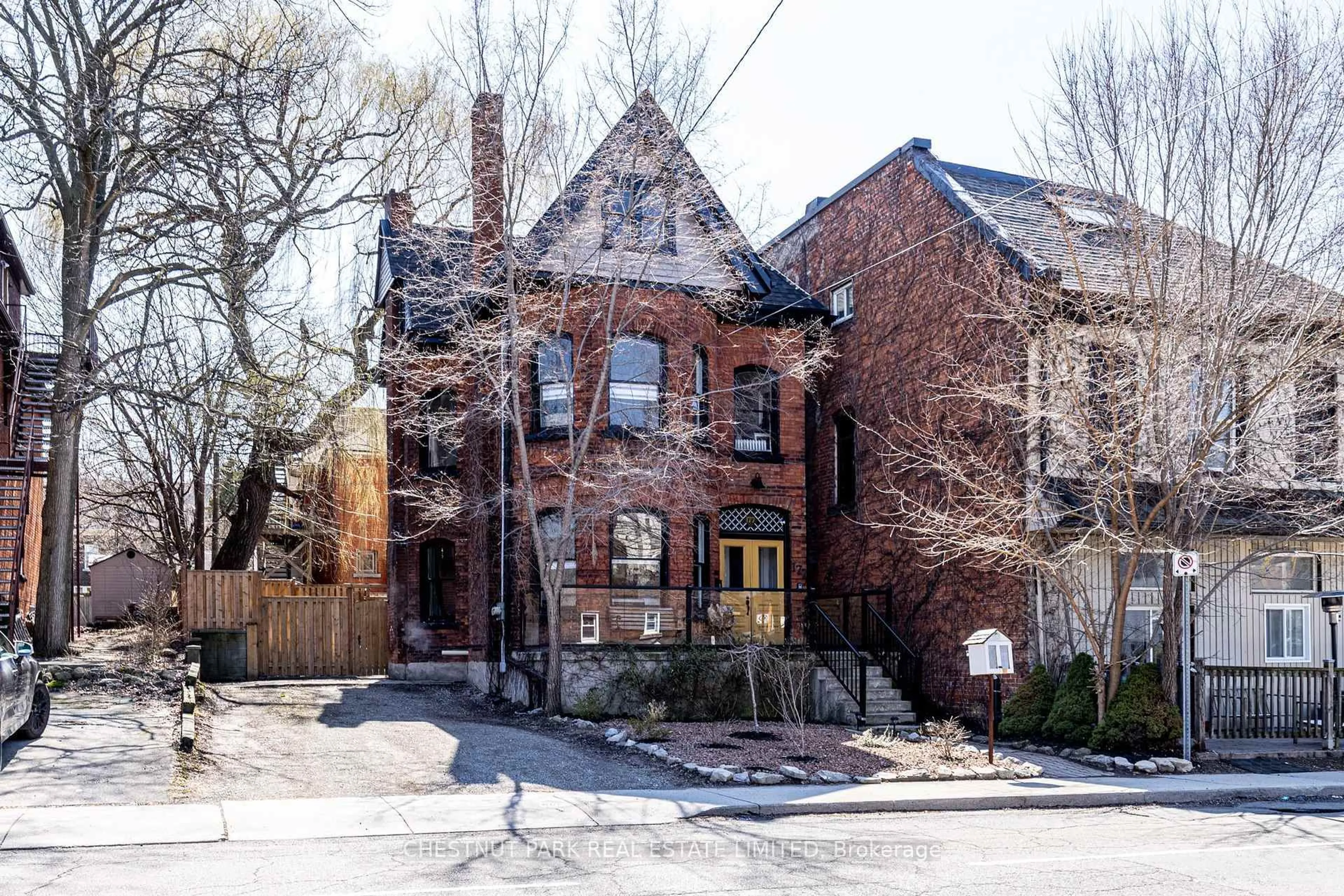 Home with brick exterior material, street for 177 Charlton Ave, Hamilton Ontario L8P 2C8