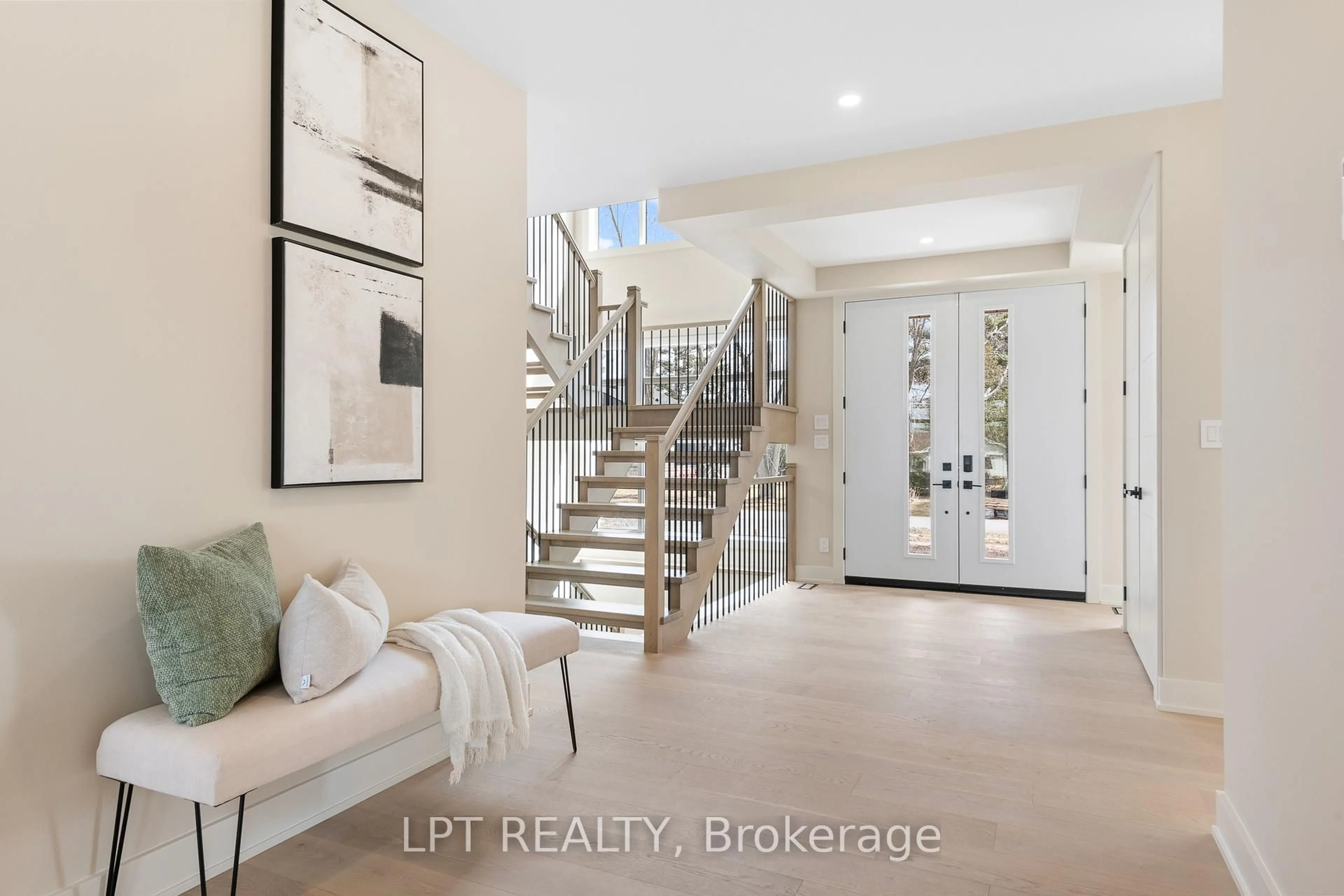 Indoor entryway for 15 Briggs Ave, Ottawa Ontario K2E 6W5