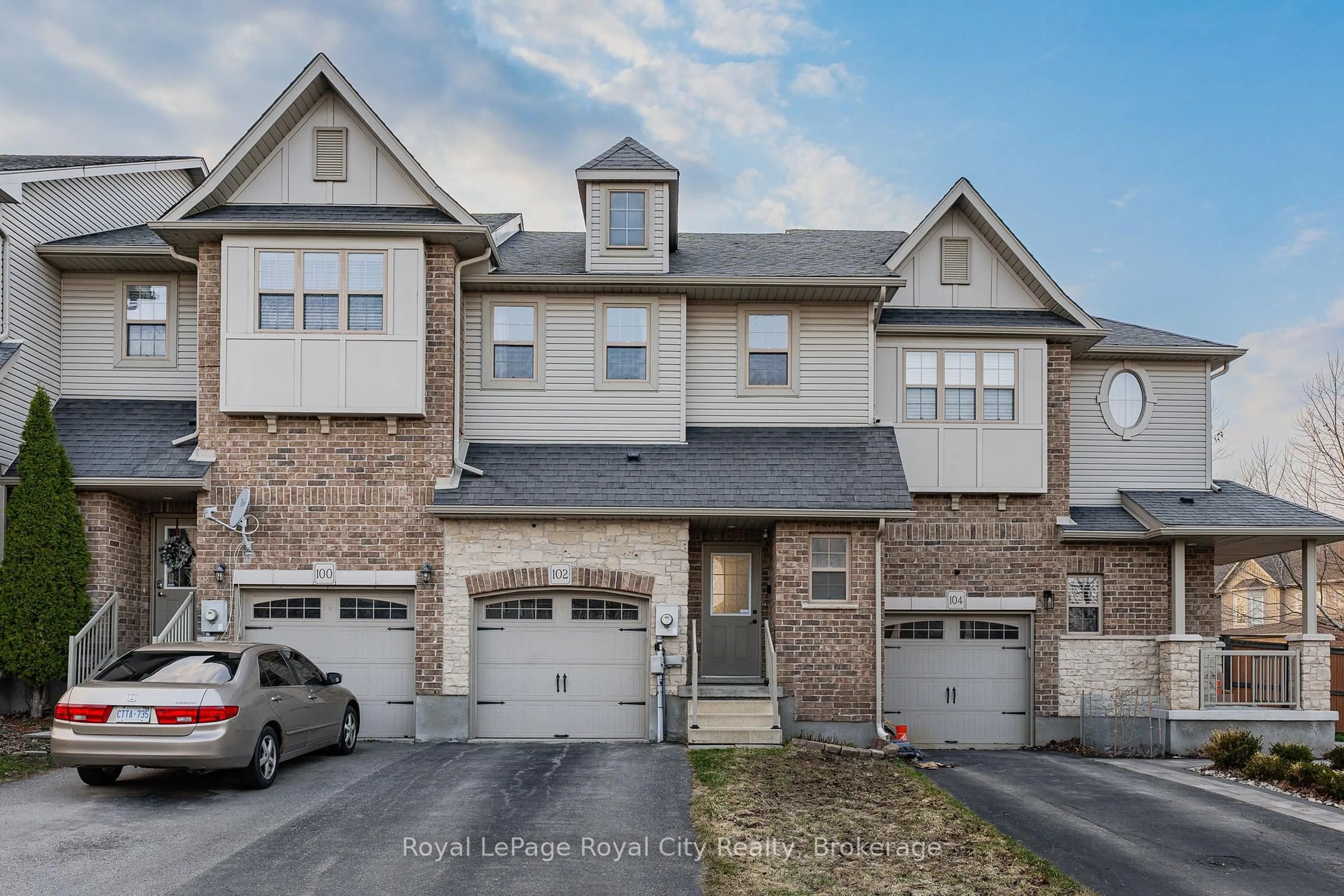 Unknown for 102 Edwards St, Guelph Ontario N1E 0H8