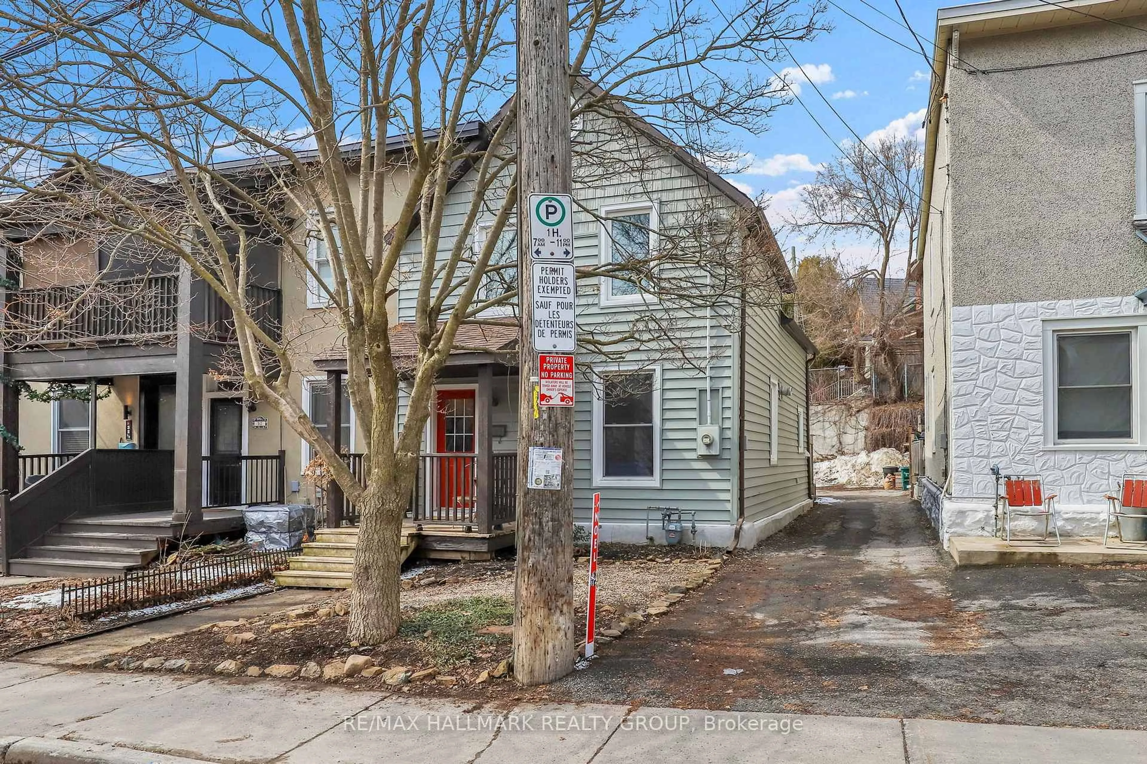 Unknown for 30 Adelaide St, Ottawa Ontario K1S 3S1