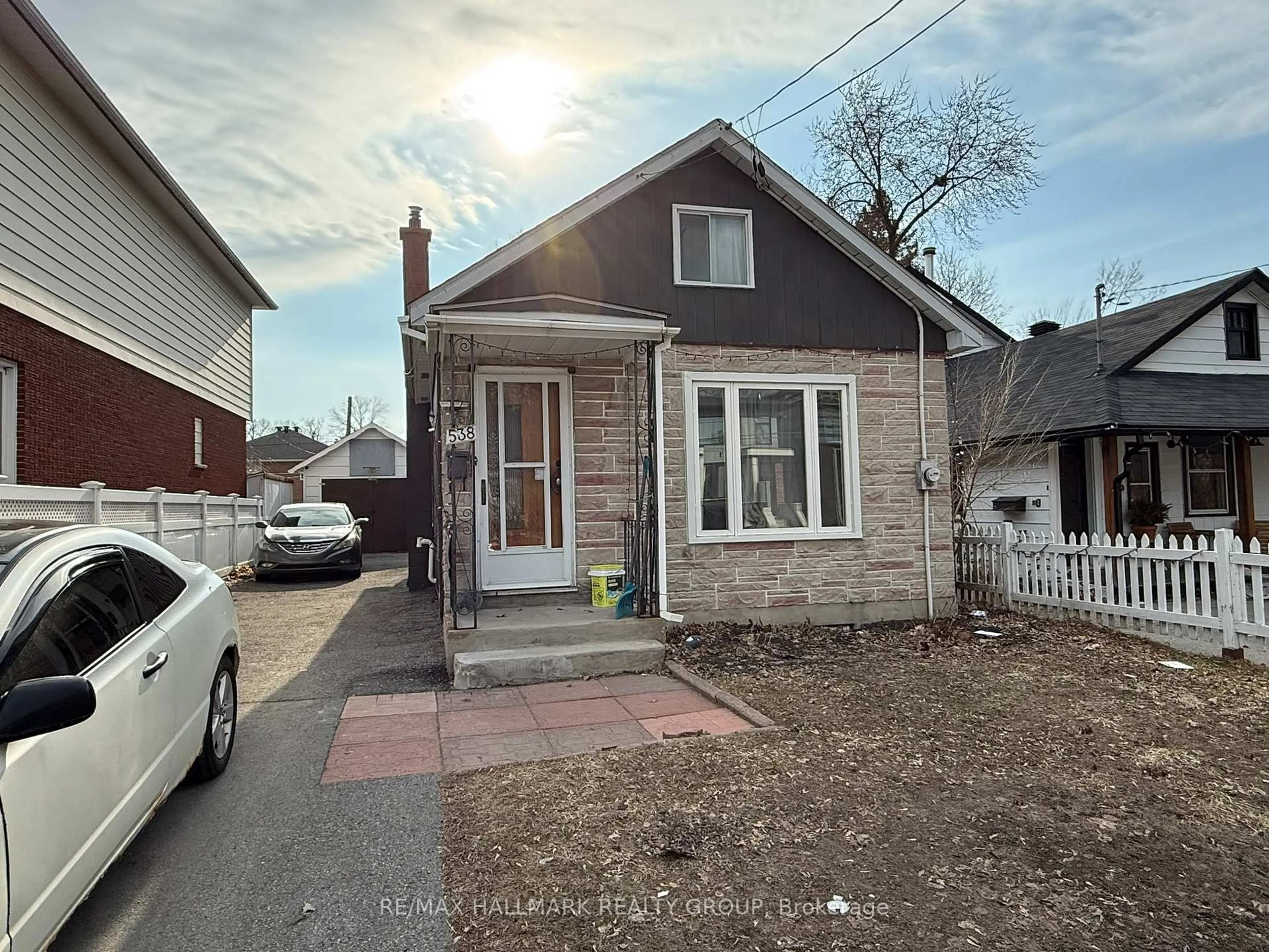 Unknown for 538 Broadhead Ave, Ottawa Ontario K1Z 5S1