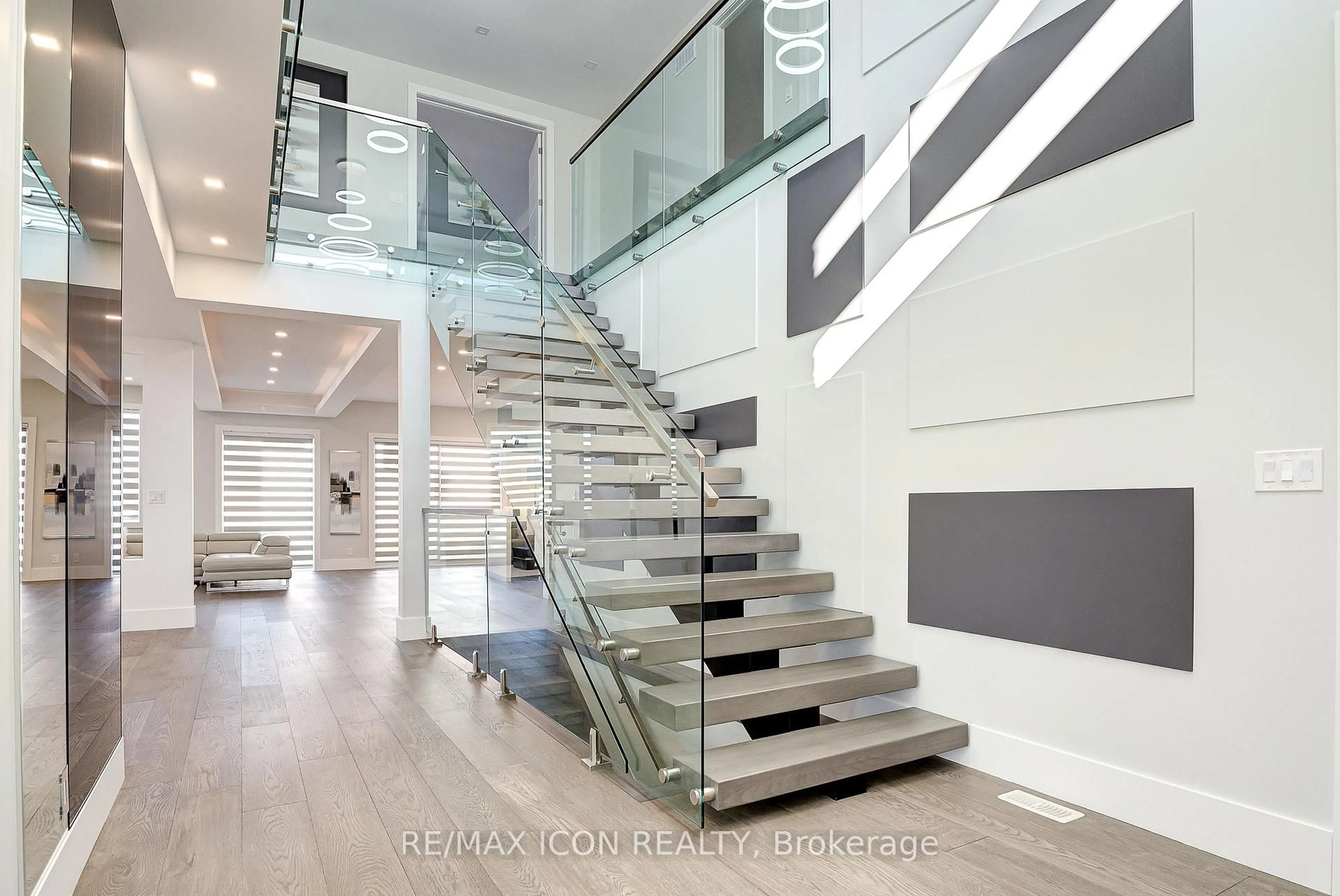 Stairs for 685 Meadowsweet Ave, Waterloo Ontario N2V 0A6