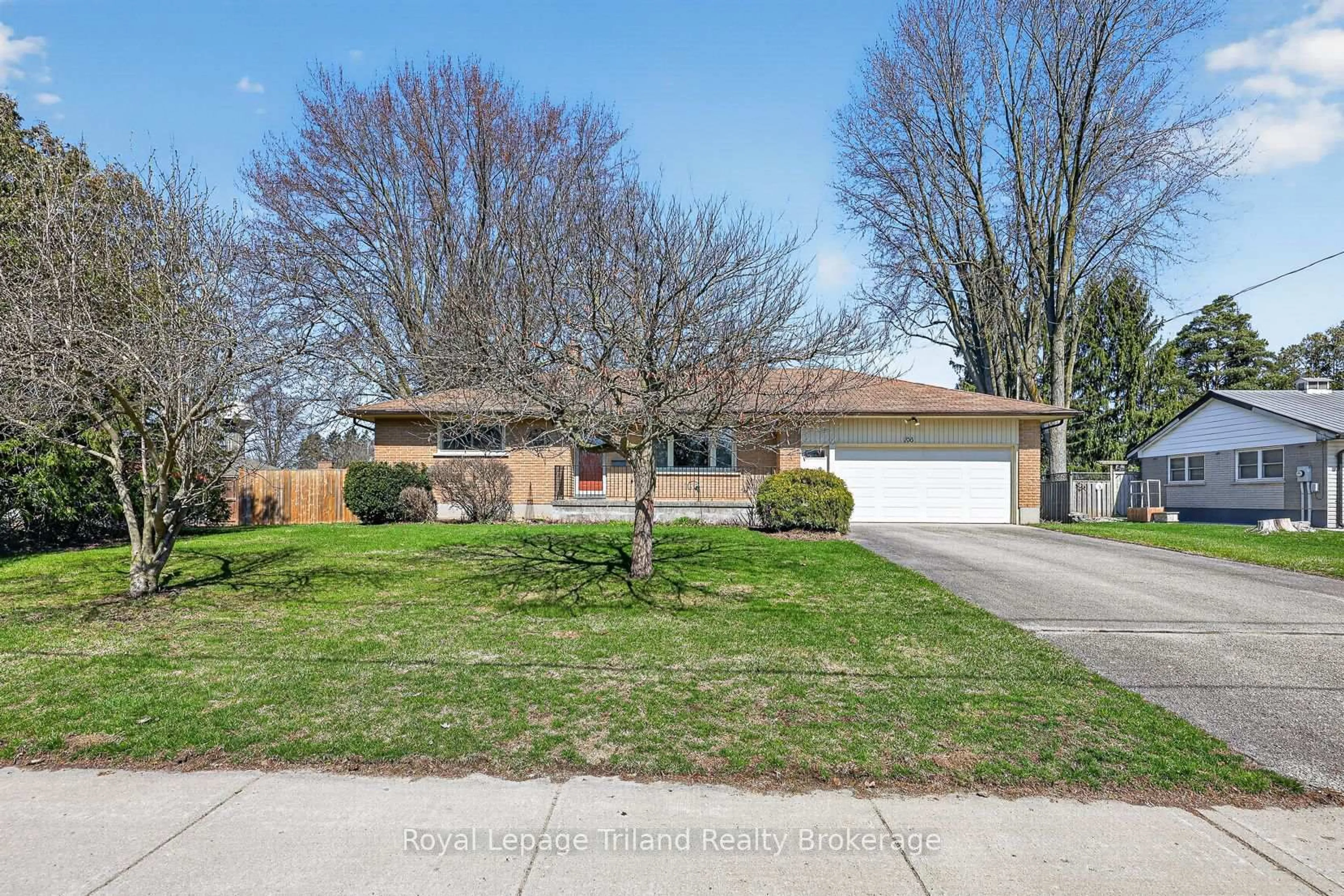 A pic from outside/outdoor area/front of a property/back of a property/a pic from drone, street for 196 Washington St, Zorra Ontario N0M 2M0