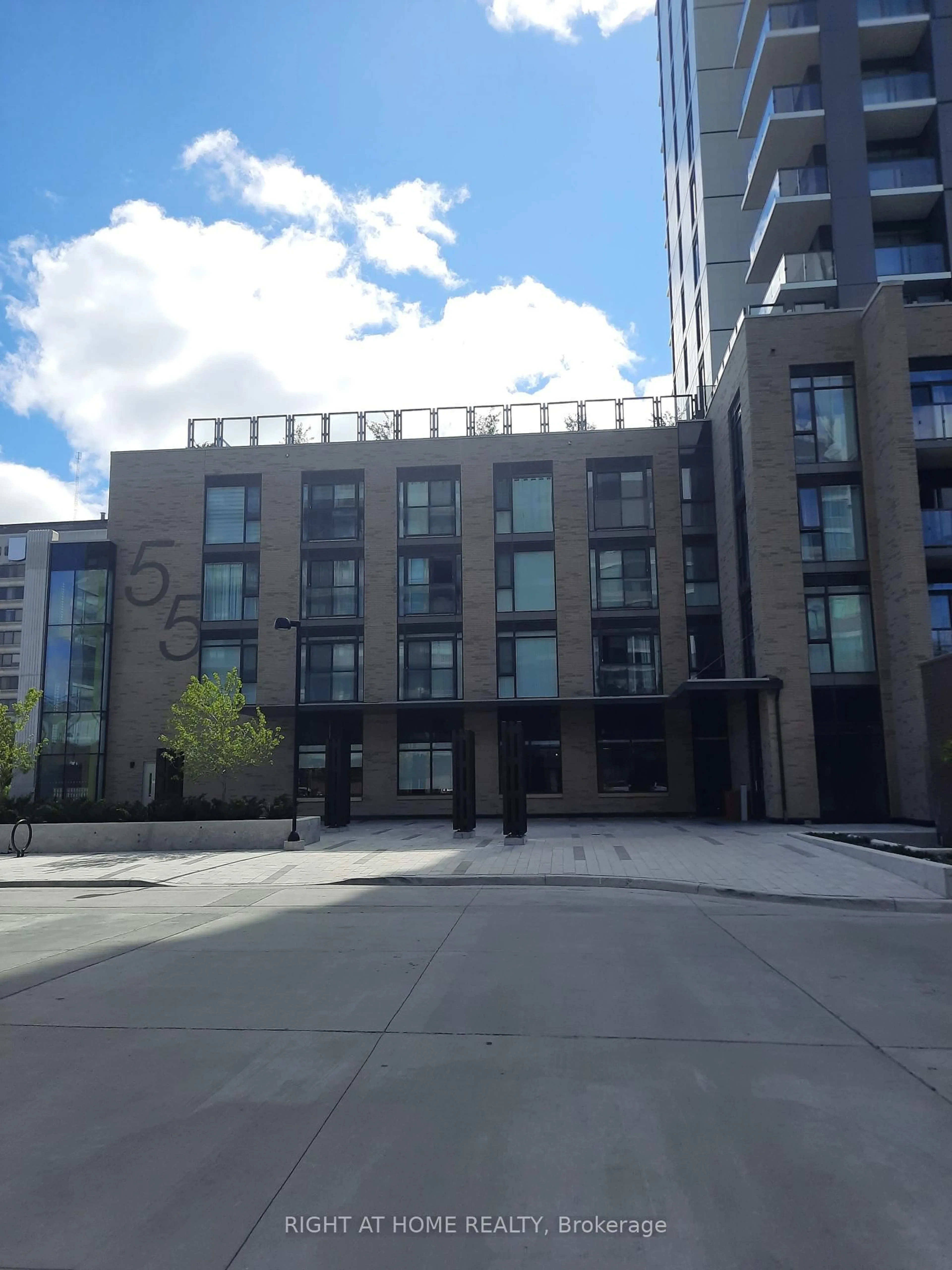 Unknown for 55 Duke St #316, Kitchener Ontario N2H 0C9