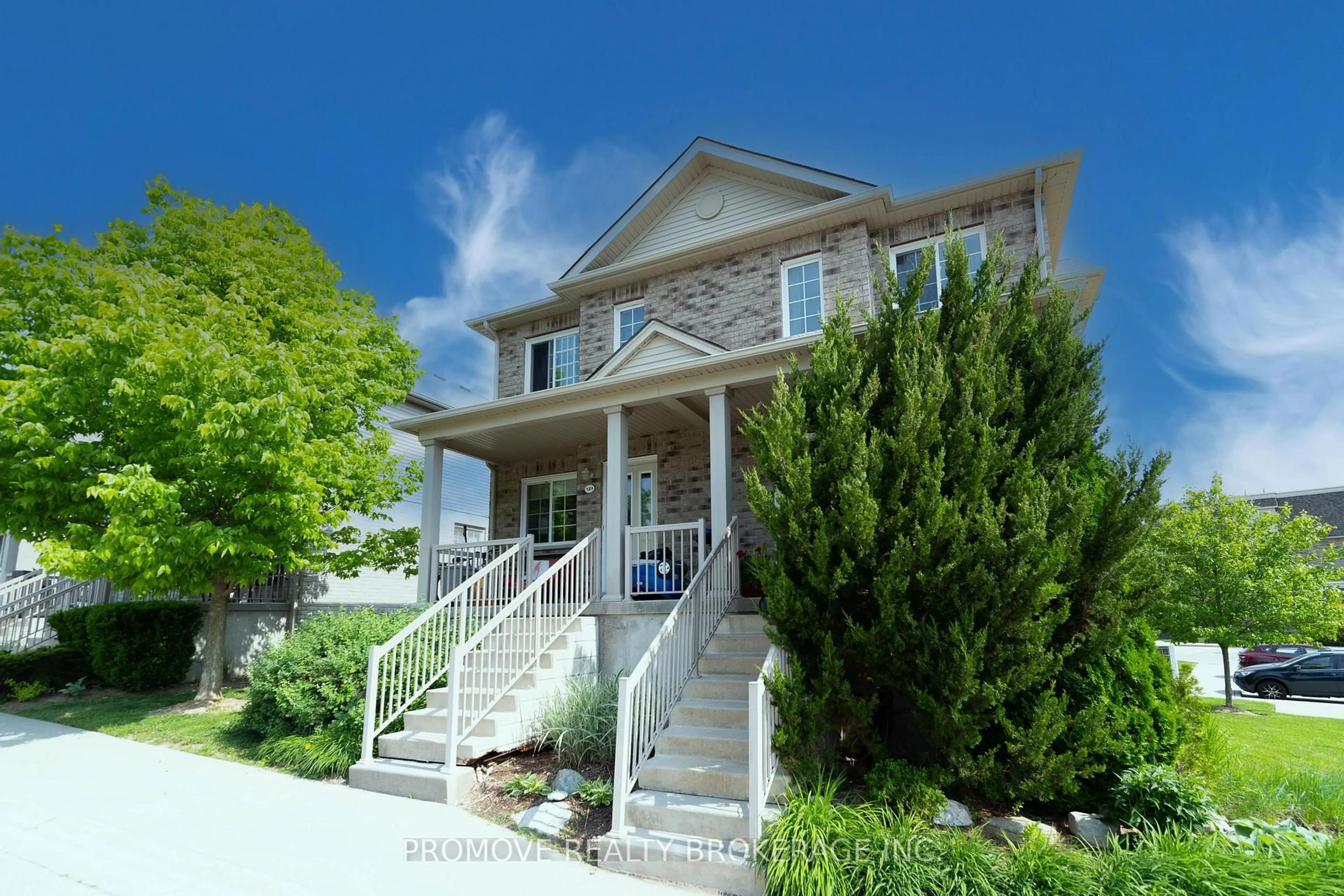 Home with vinyl exterior material, building for 35 Mountford Dr #121, Guelph Ontario N1E 0G6