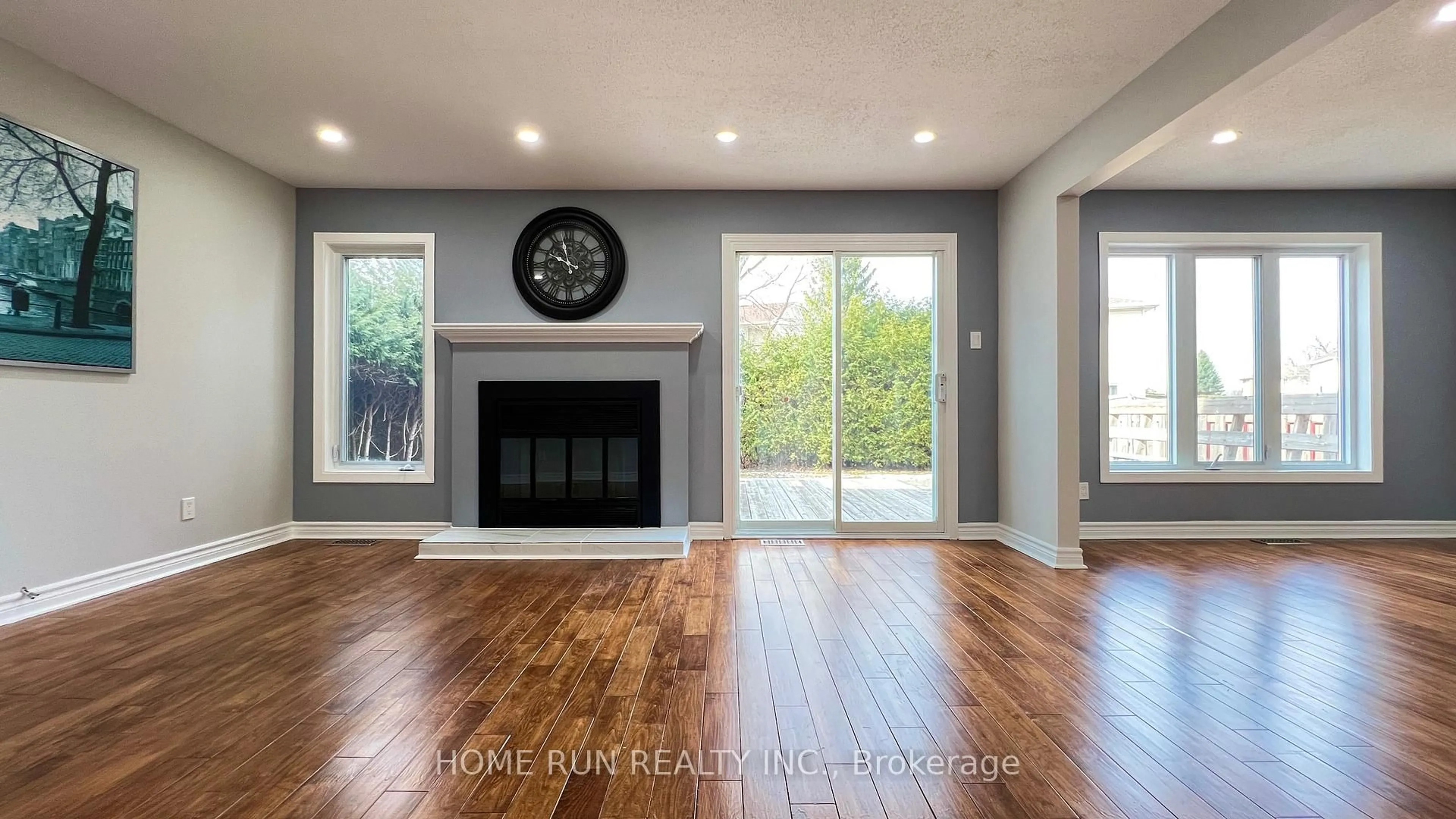 Unknown for 184 Pinetrail Cres, Ottawa Ontario K2G 5B8