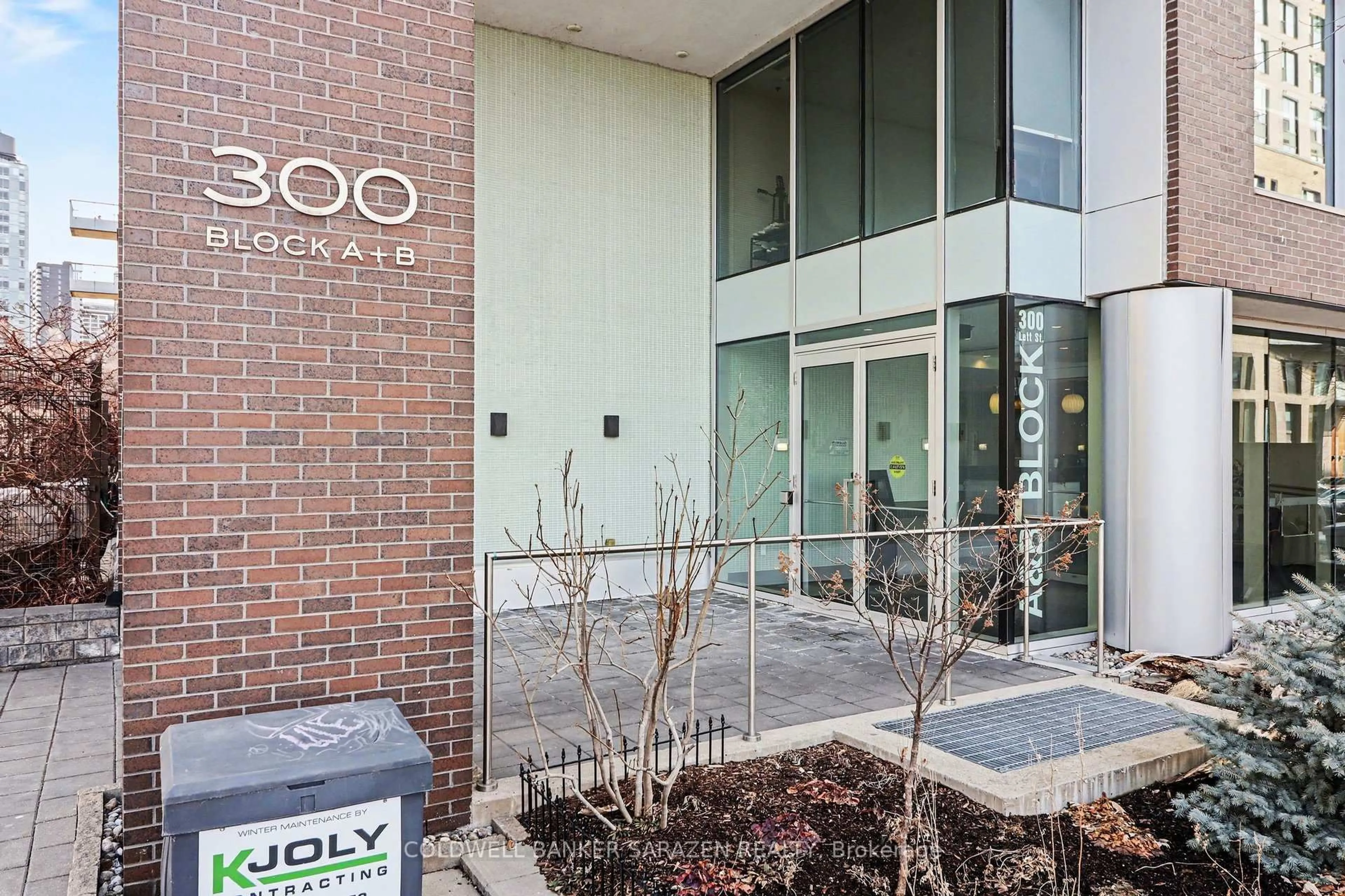 Unknown for 300 Lett St #405, Ottawa Ontario K1R 0A8