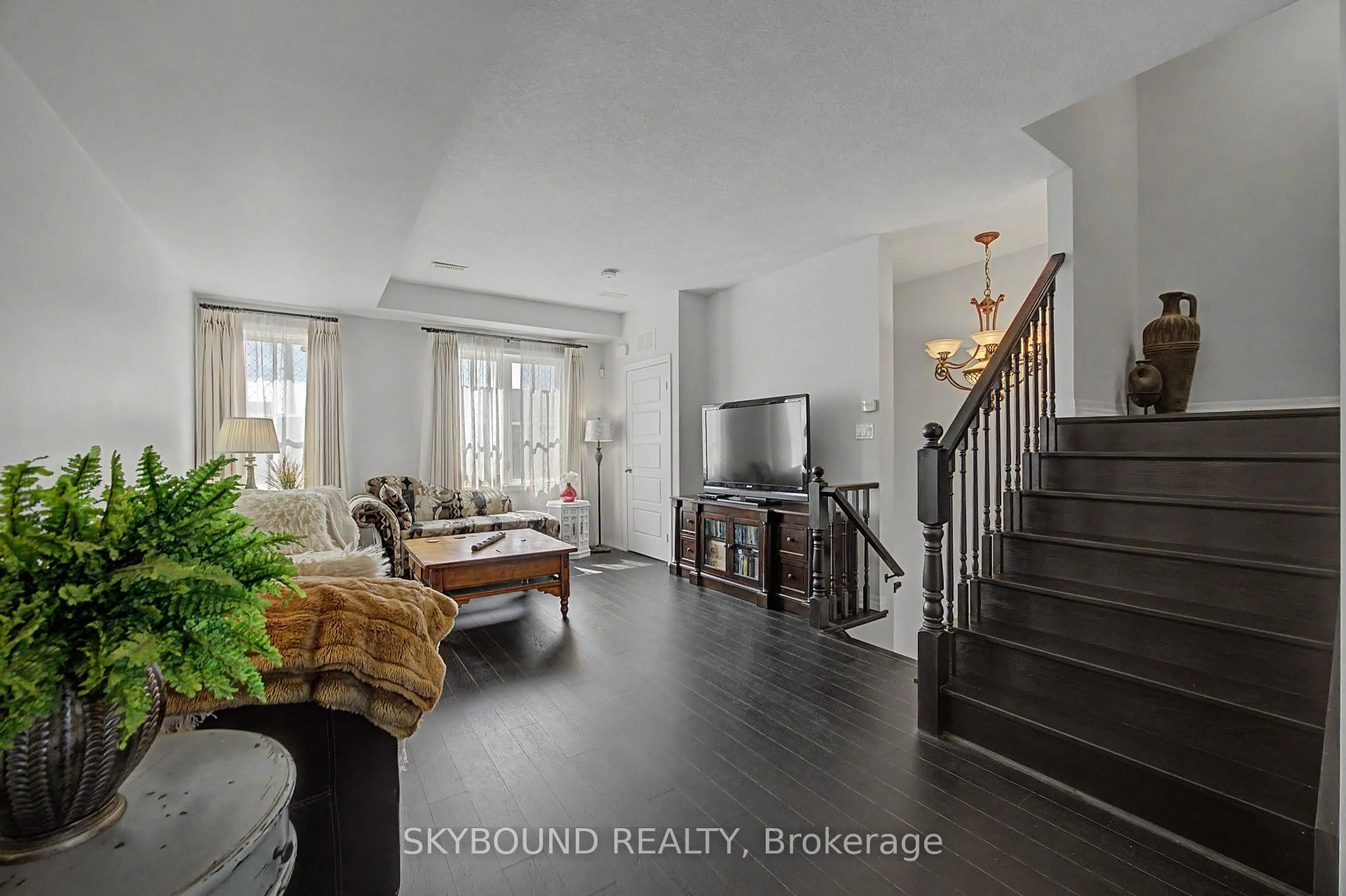 Unknown for 290 Barton St #3, Hamilton Ontario L8R 3P3