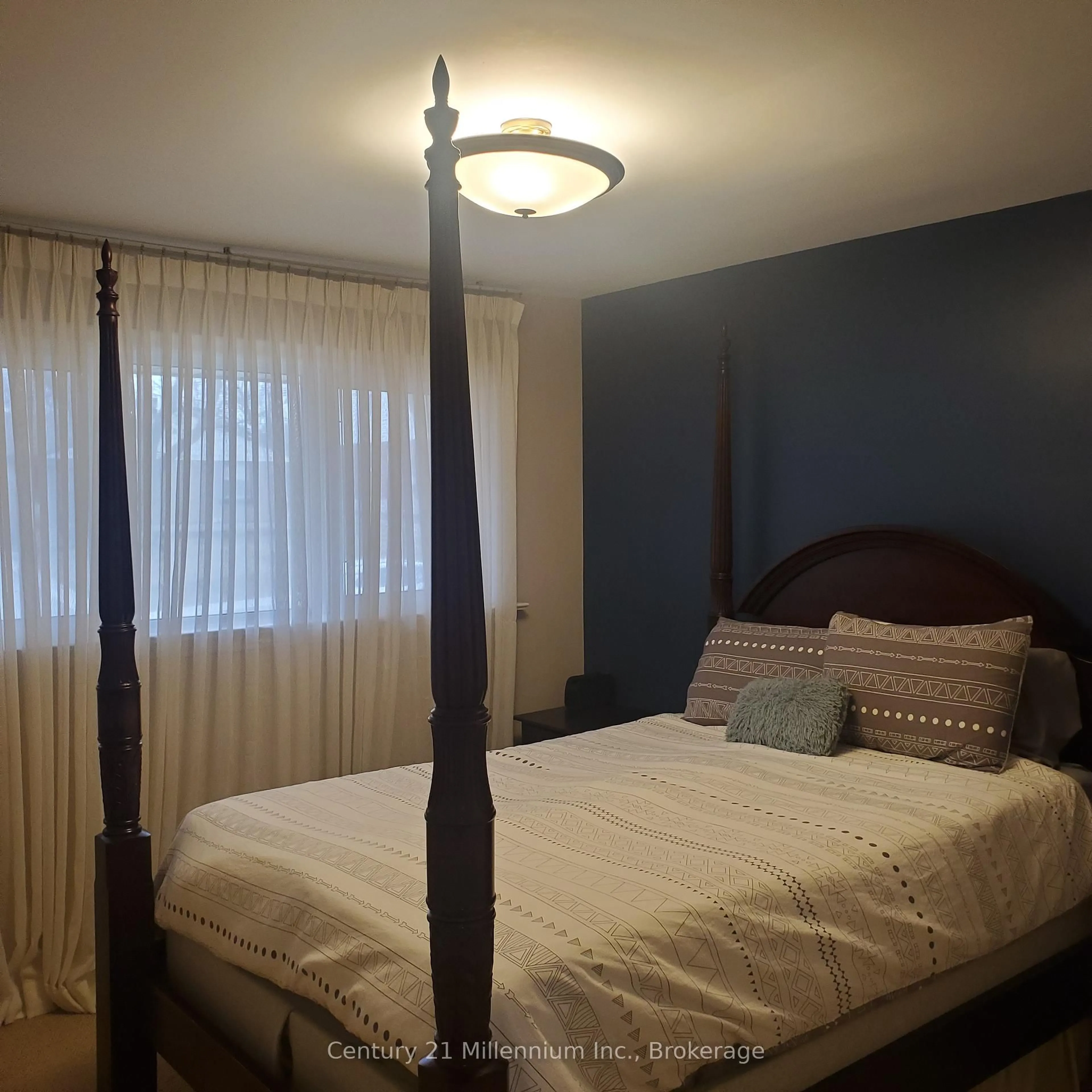 Bedroom with bed, wood/laminate floor for 6 EARLSCOURT Cres, Woodstock Ontario N4S 5H3