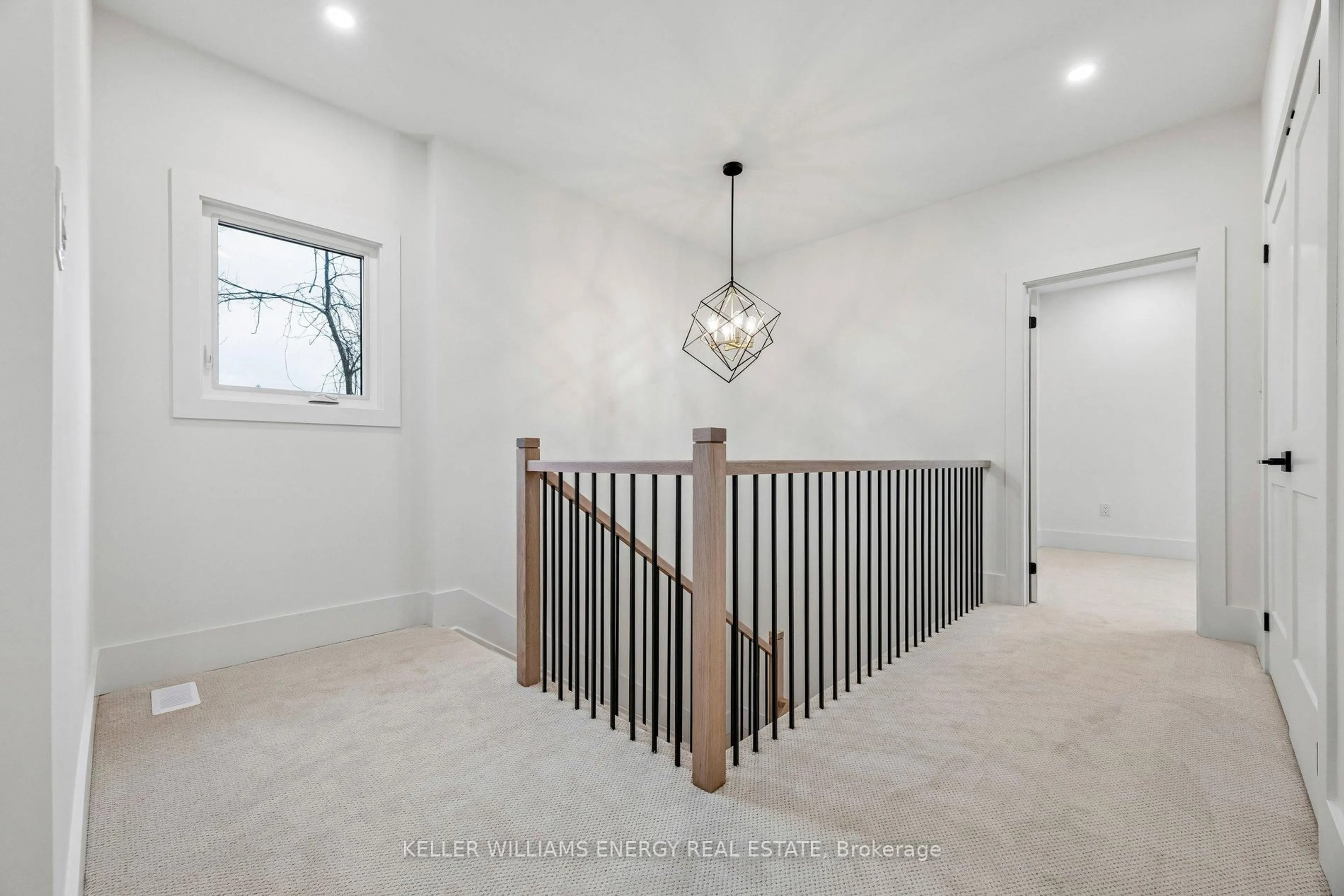 Unknown for 11 Union St, Cavan Monaghan Ontario L0A 1G0